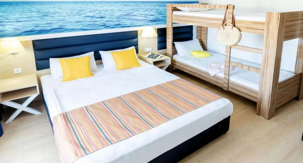 Photo of the whole room in CLUB AQUA PLAZA