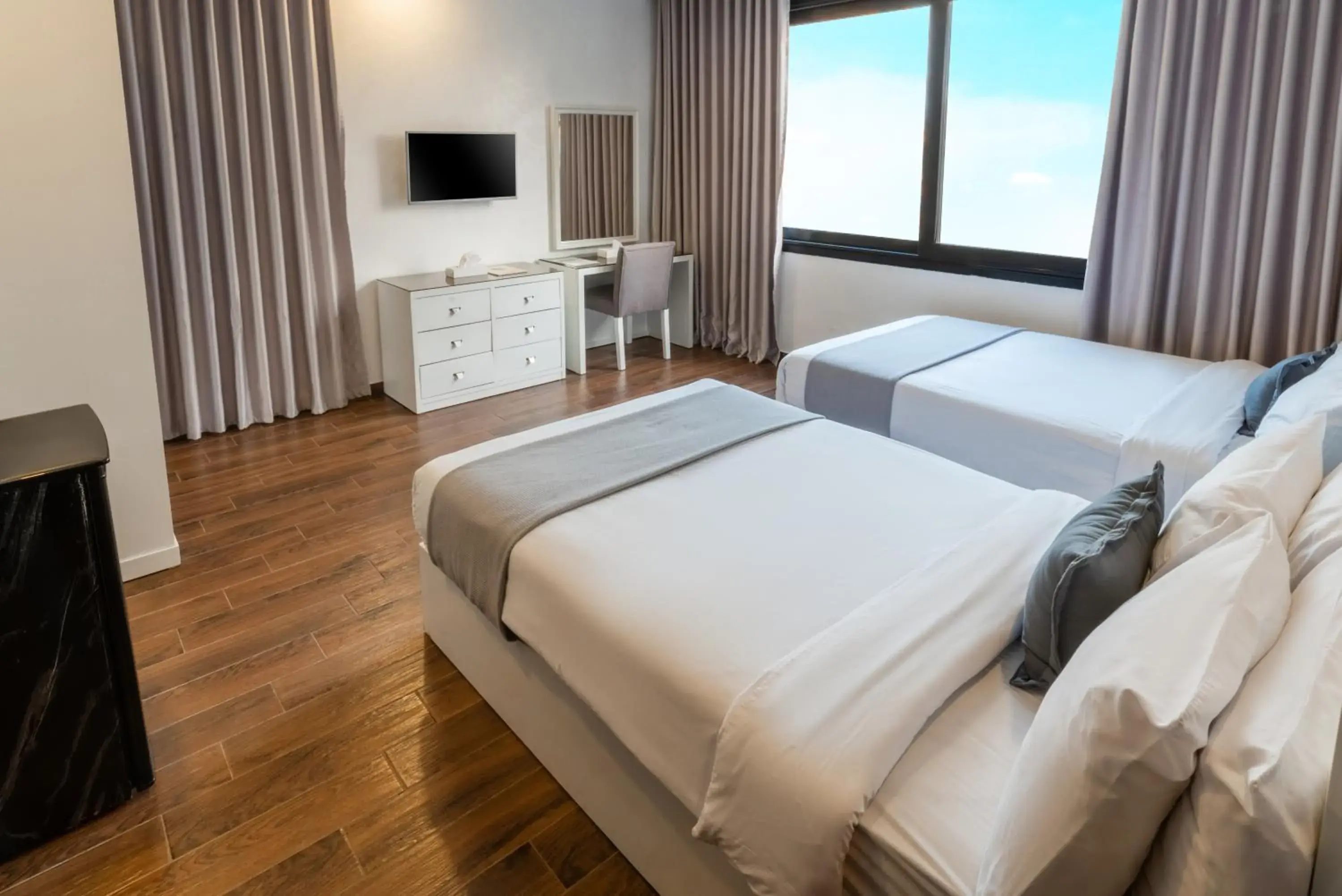 Double Room with Balcony and Nile View in Nile Villa Hotel Double Room with Balcony and Nile View in Nile Villa Hotel