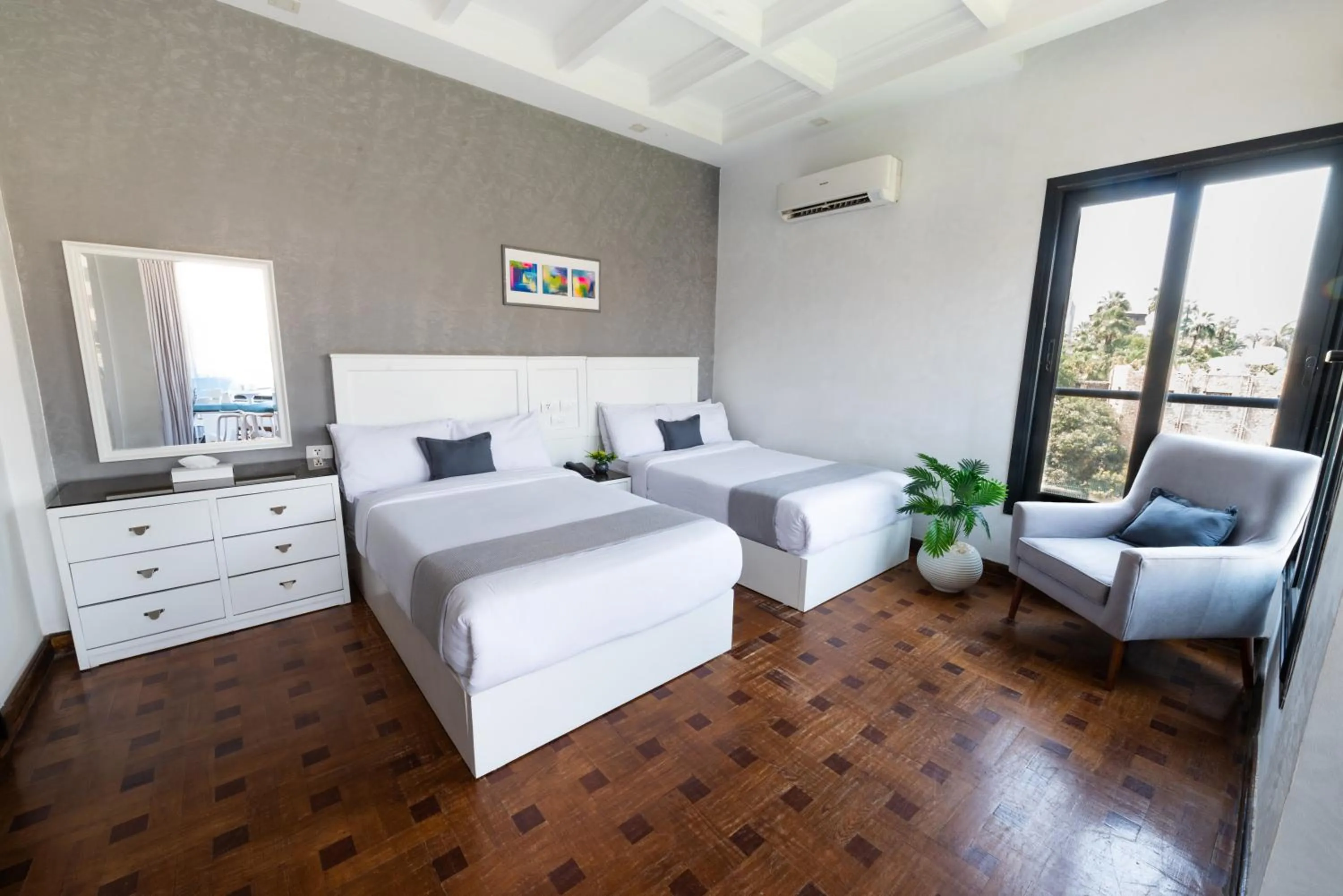 Bed in Nile Villa Hotel