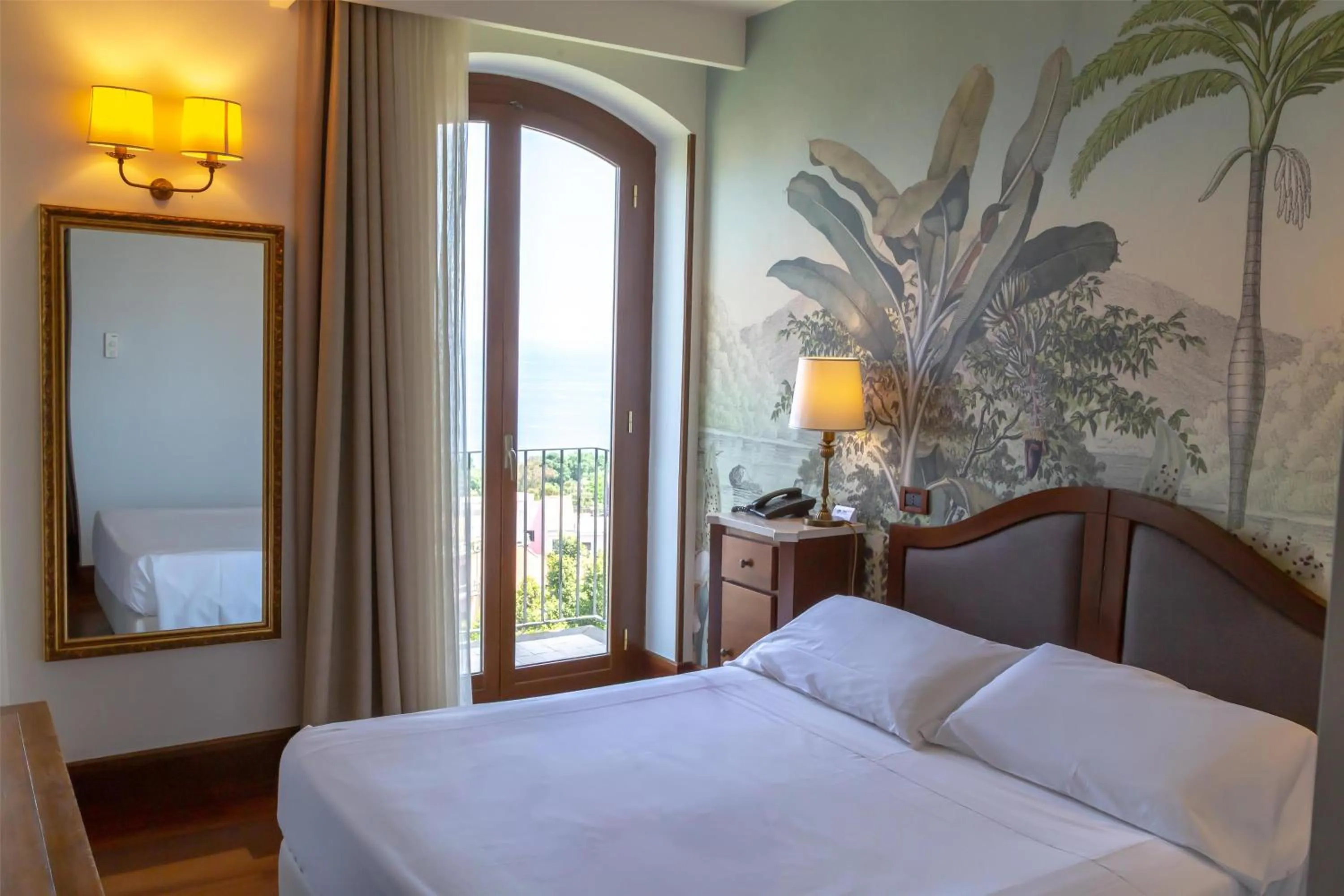 Photo of the whole room, Bed in Best Western Hotel Santa Caterina