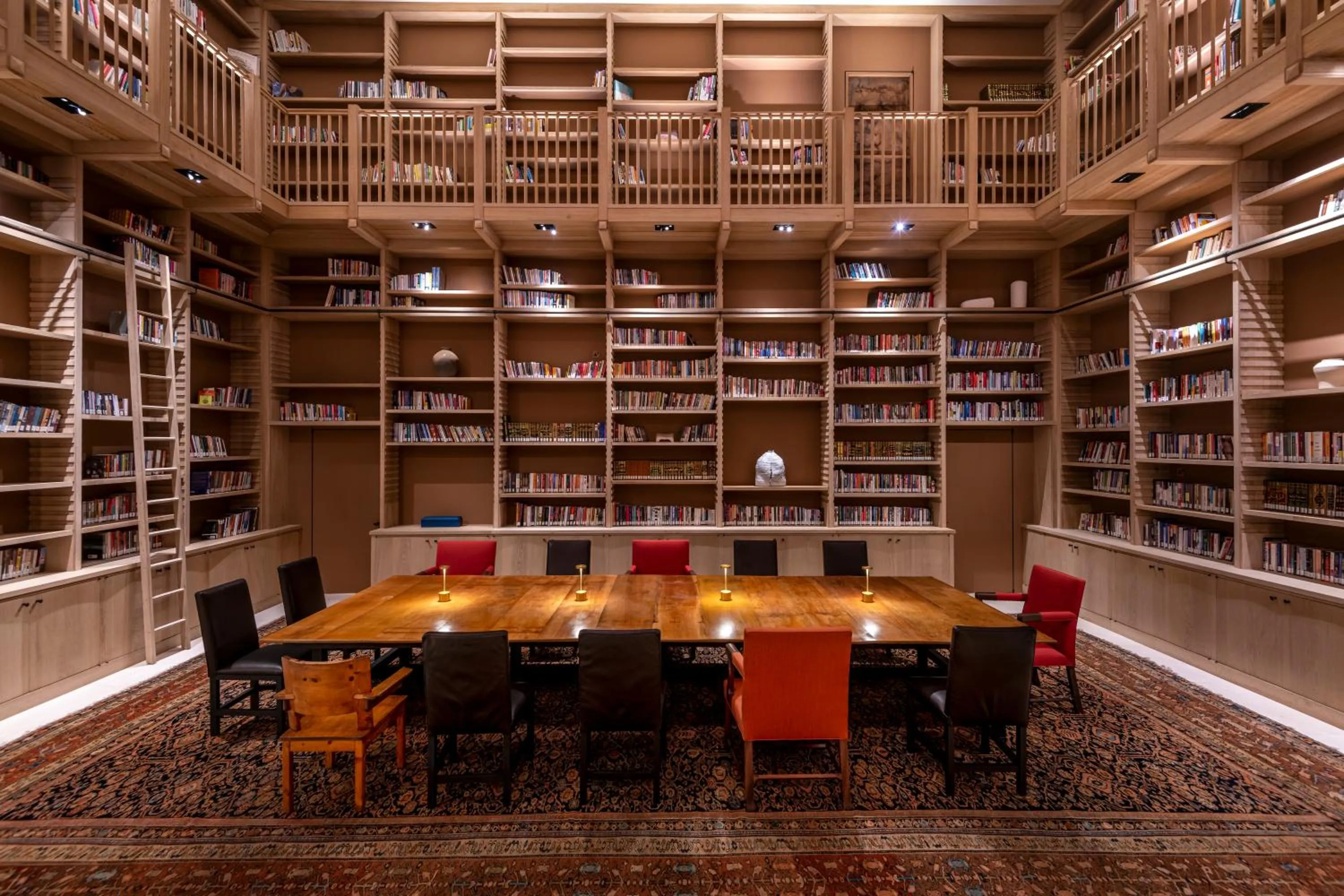 Library in Zulal Wellness Resort by Chiva-Som