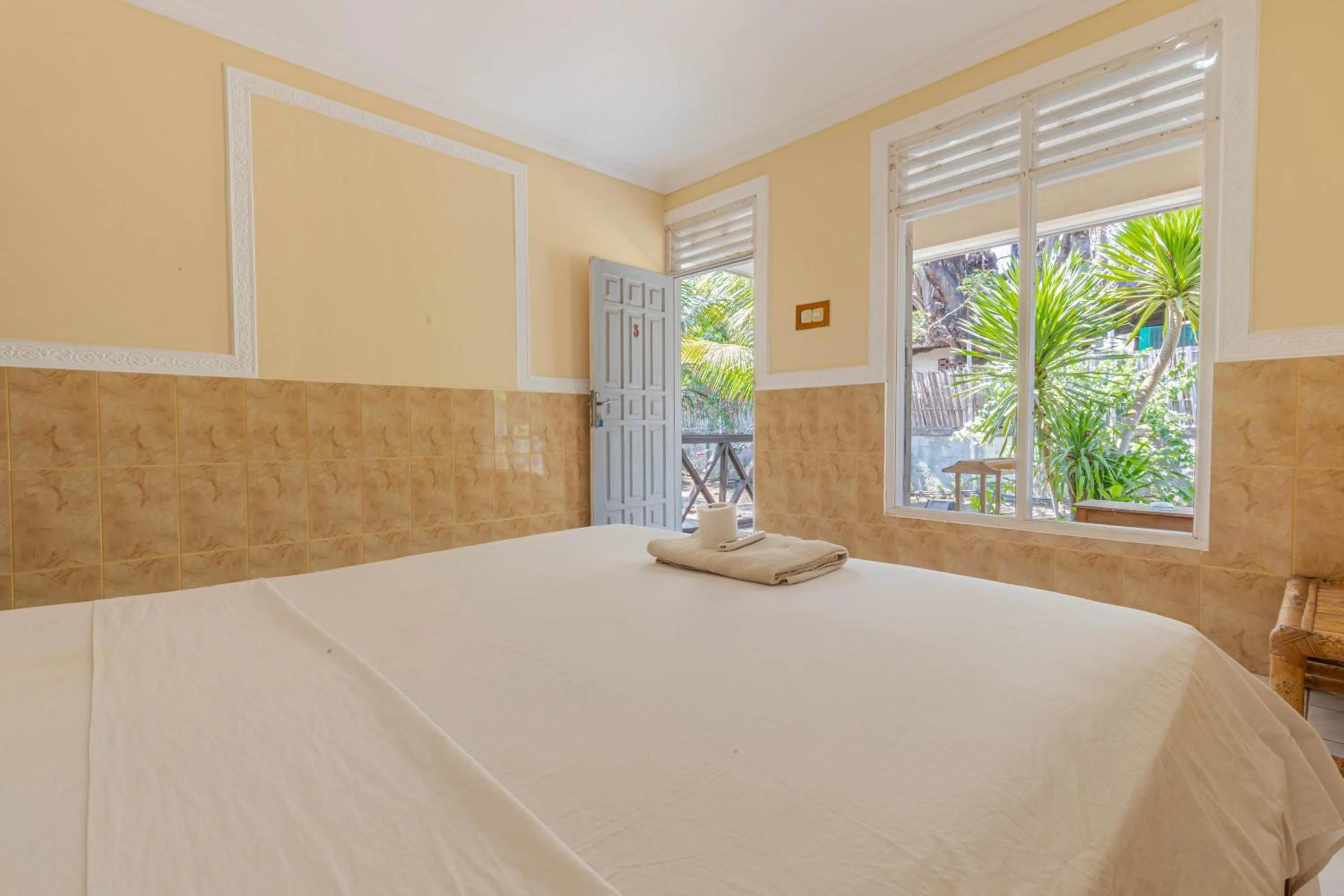 Budget Double Room in Funny homestay 2