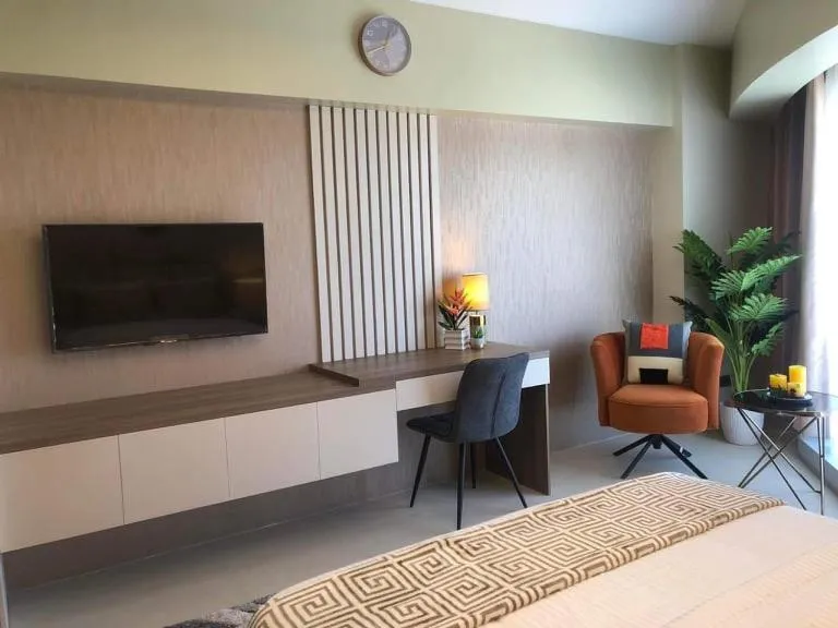 TV and multimedia in AEON TOWERS STUDIO SUITE (by:skyspottravelcentra)