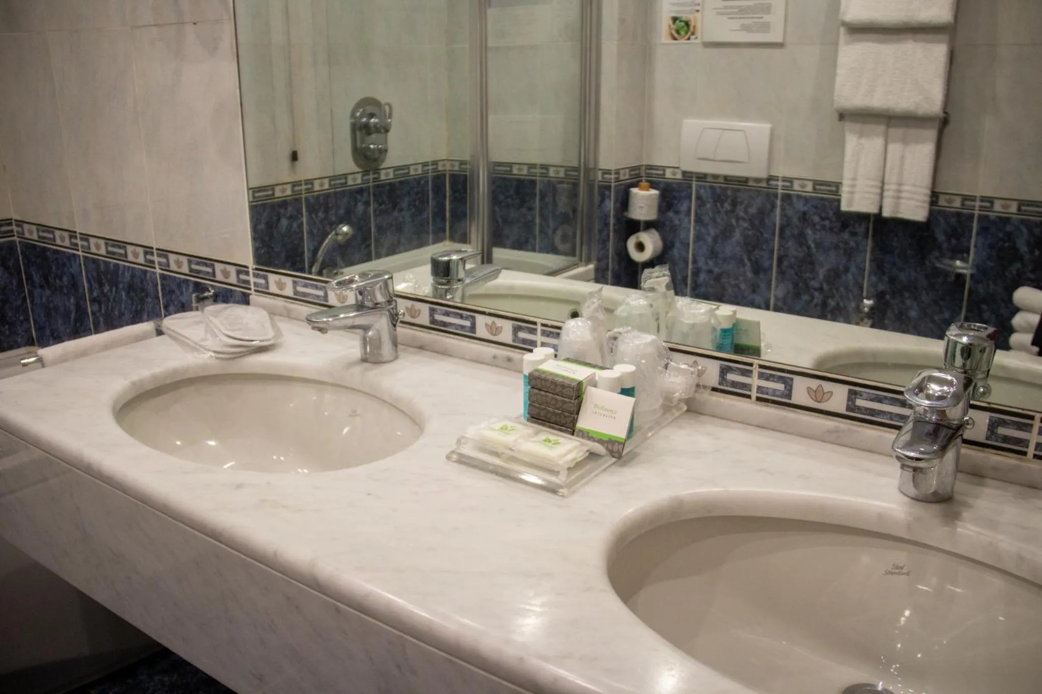 Bathroom in Pacific Hotel Fortino