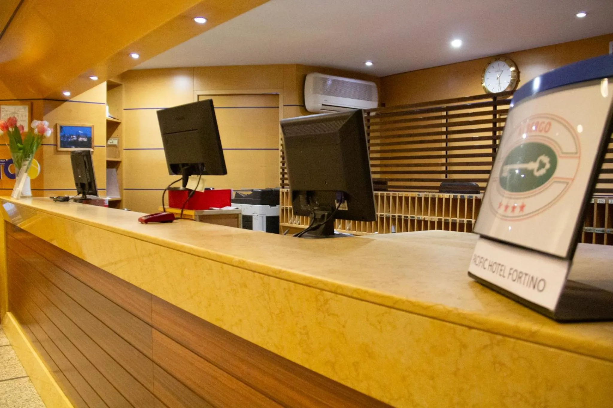 Lobby or reception in Pacific Hotel Fortino