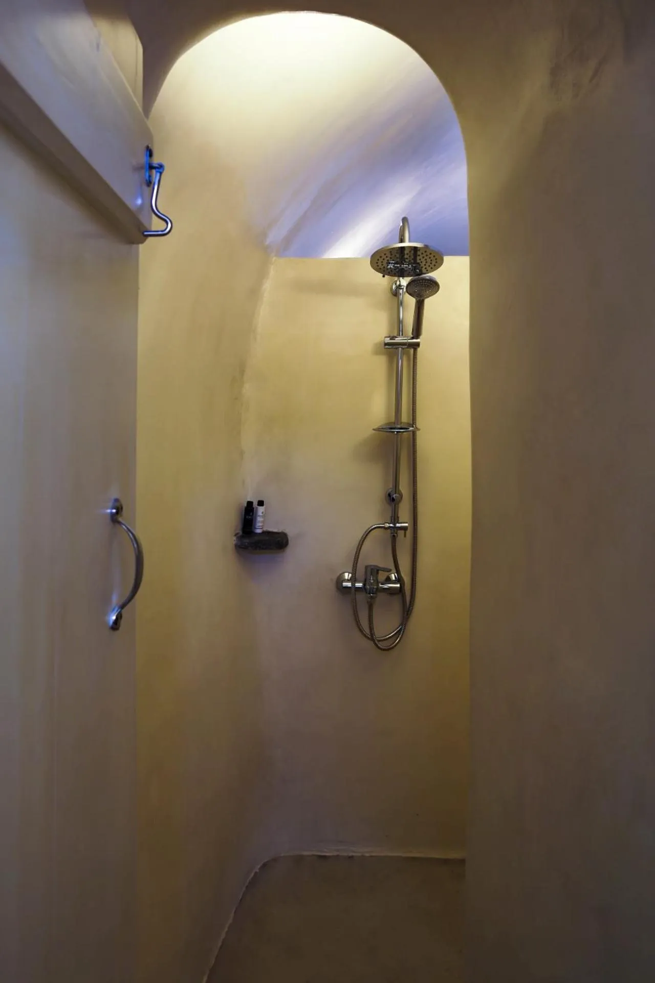 Shower in Exi Castle Suites