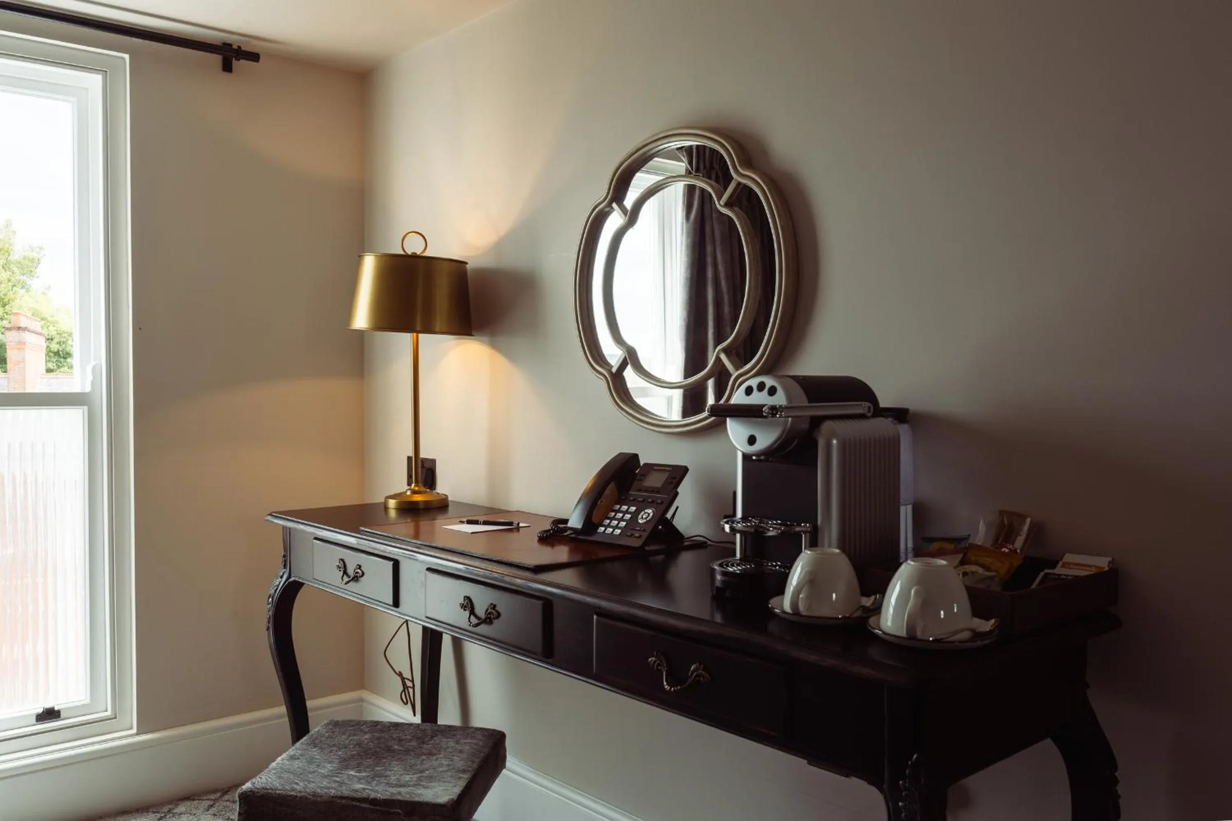 Coffee/tea facilities in Regency House