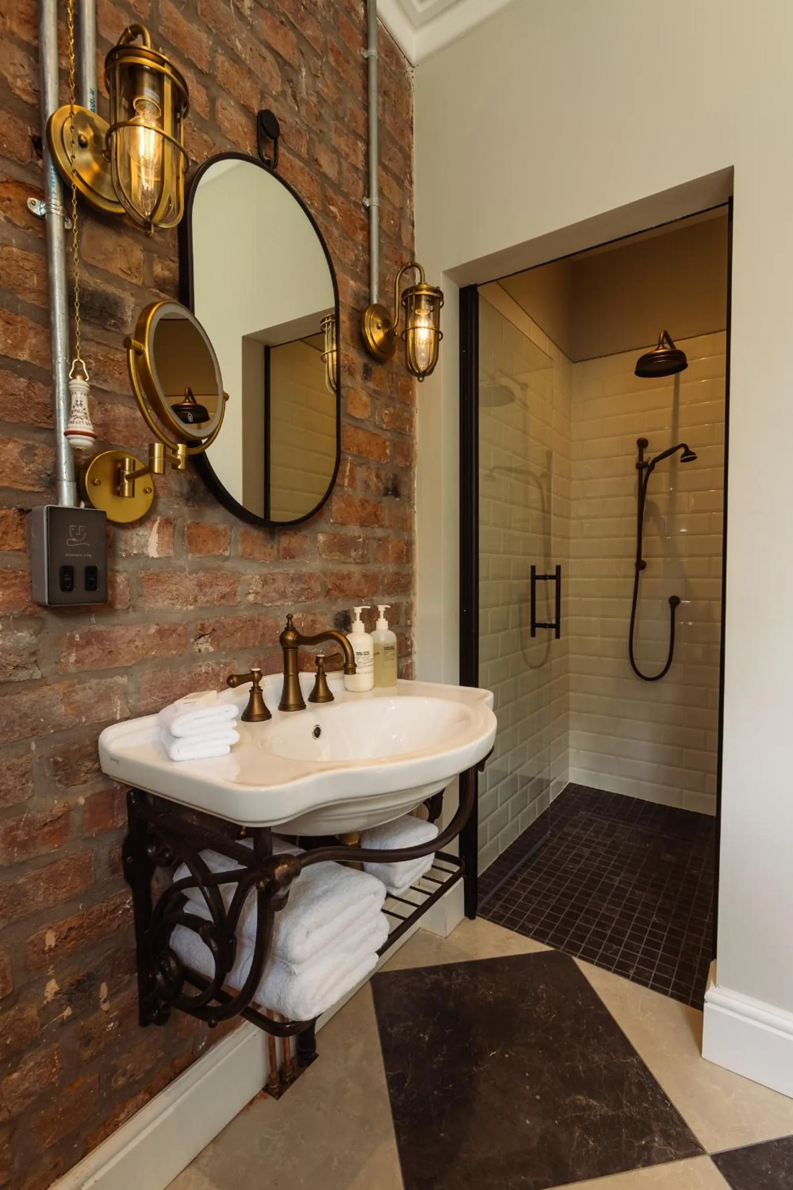 Bathroom in Regency House