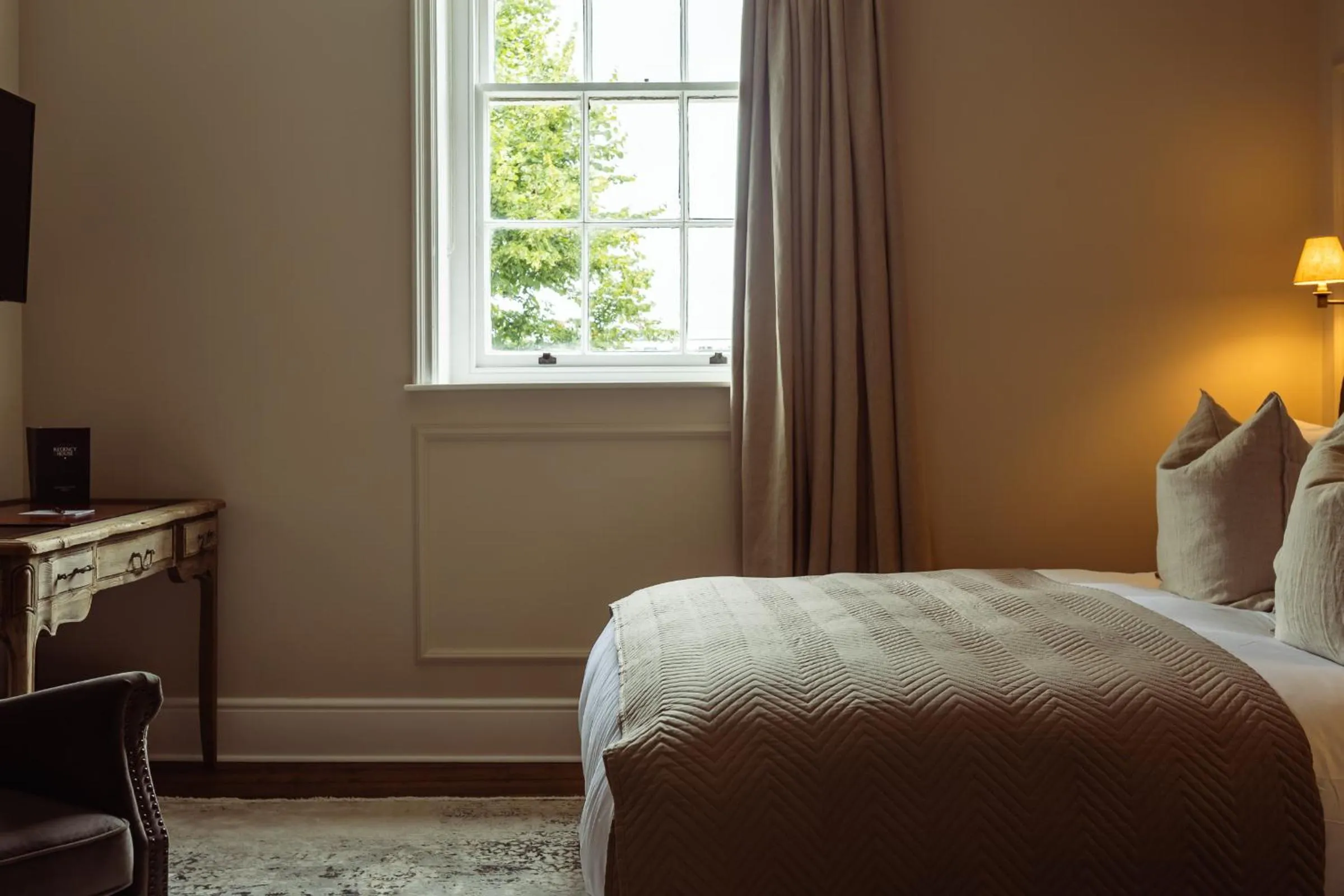 Bed in Regency House