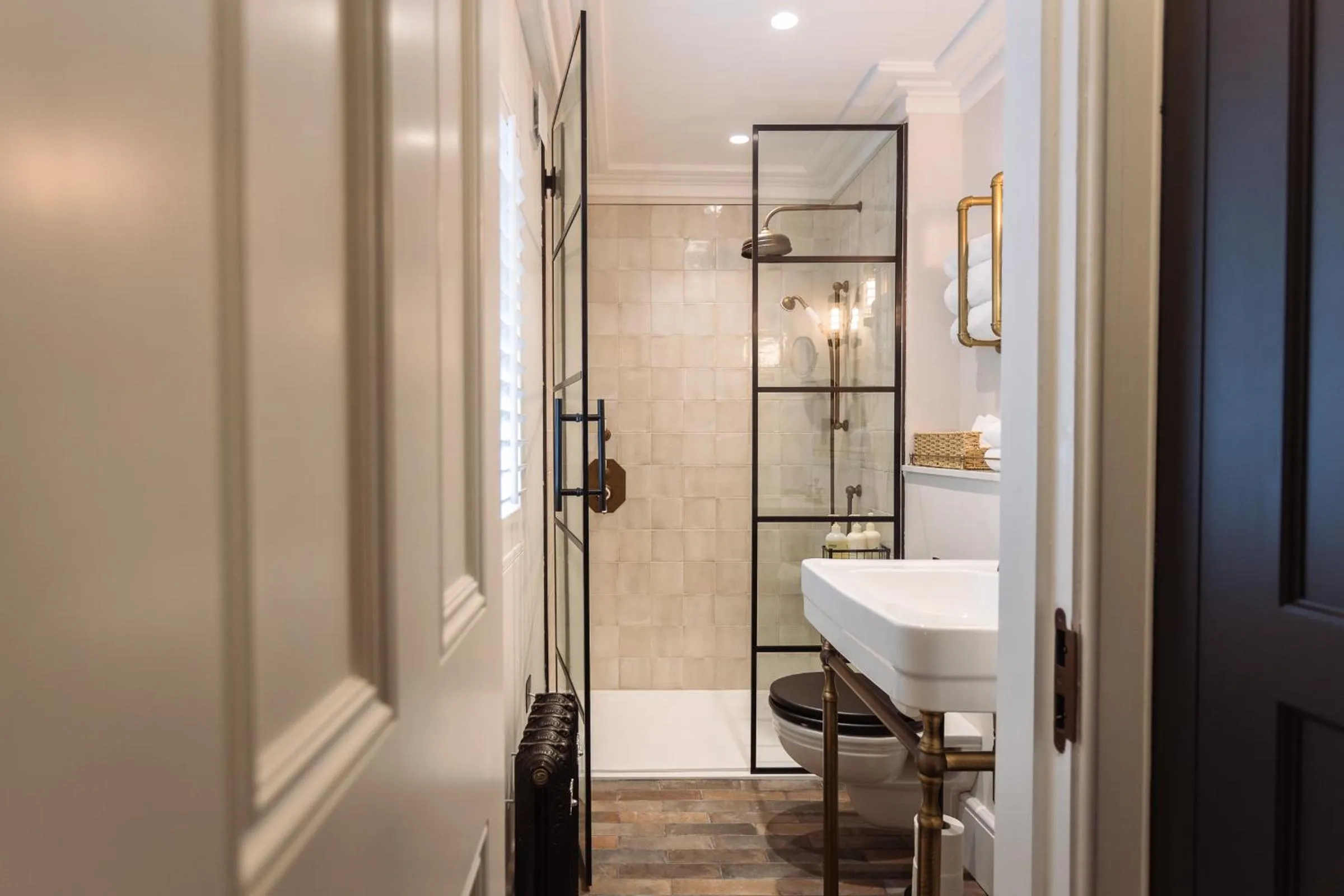 Bathroom in Regency House