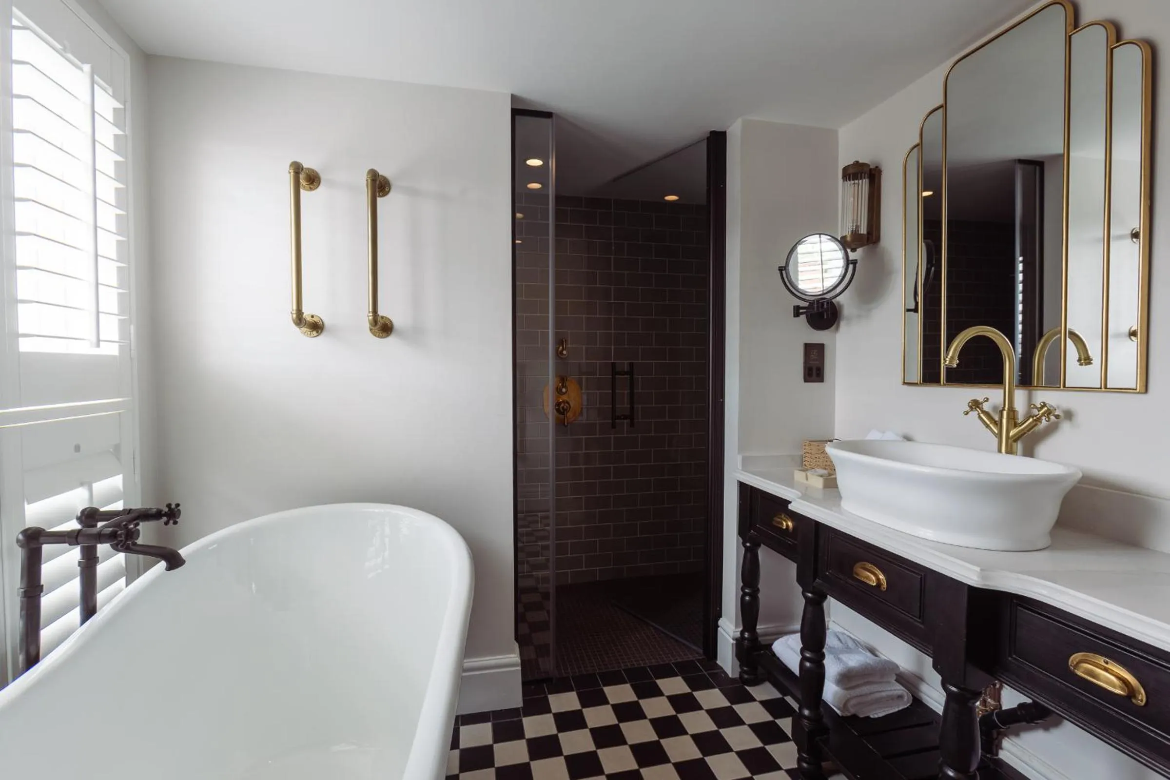 Bathroom in Regency House