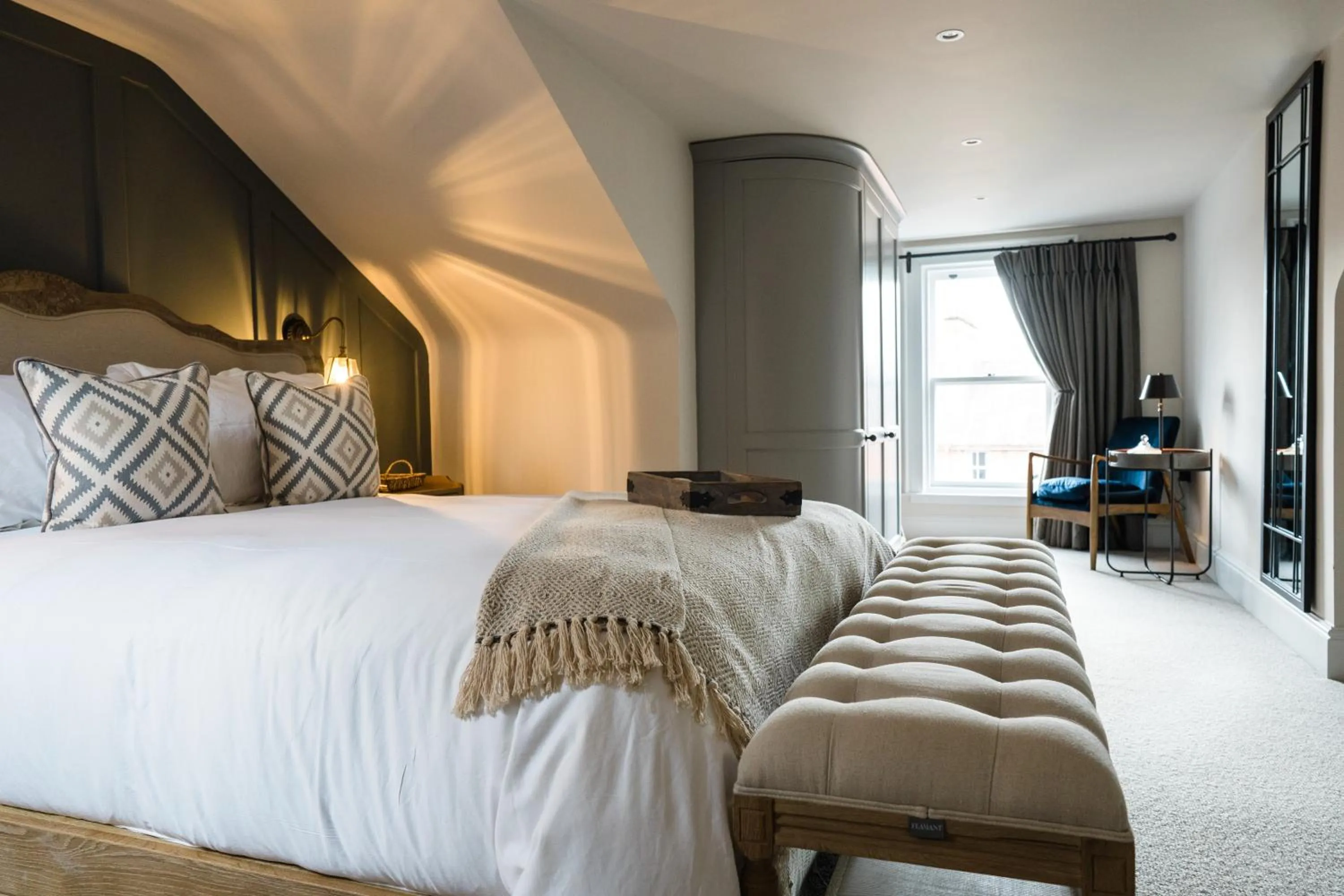 Bedroom, Bed in Regency House