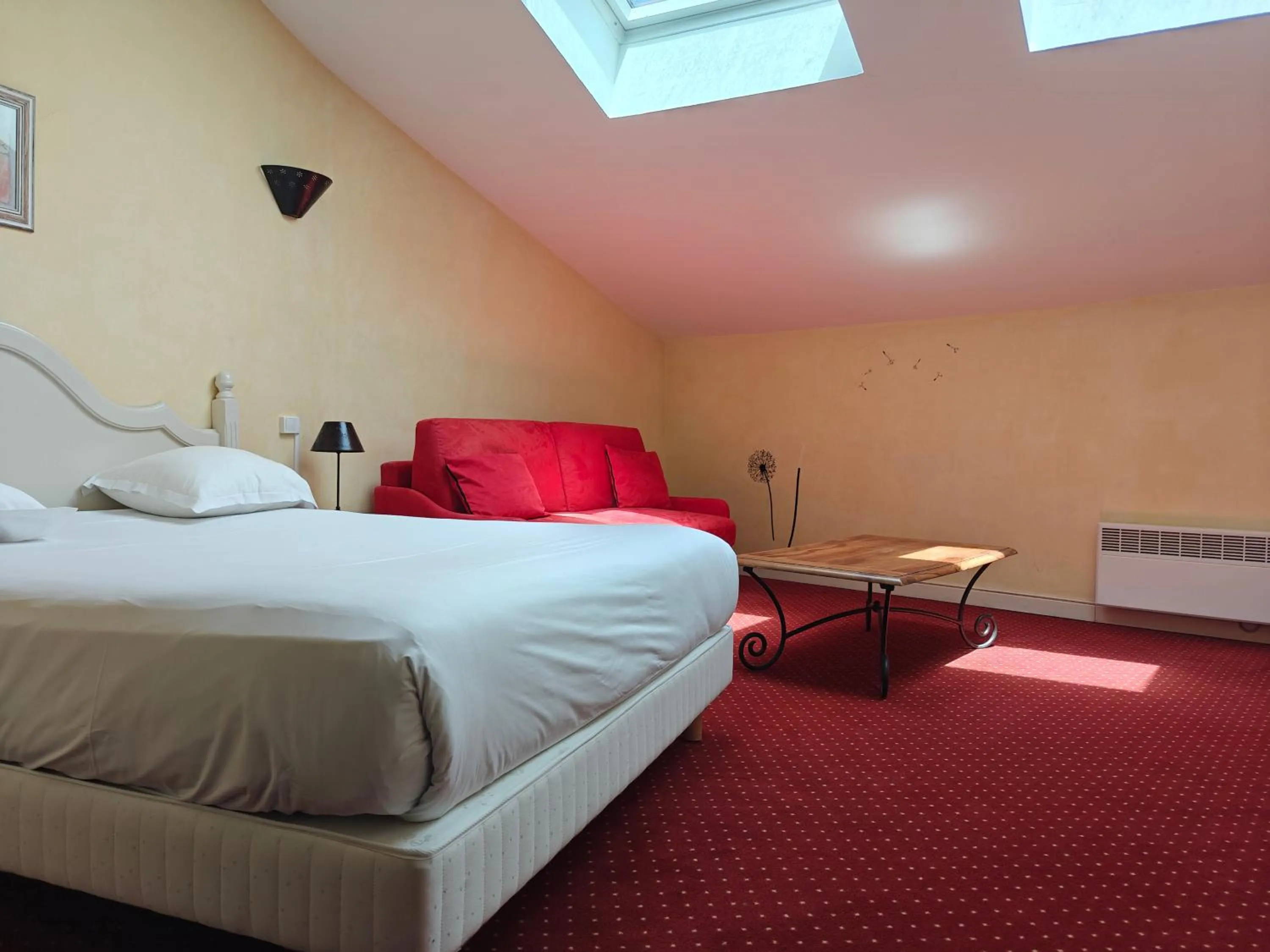 Bed in Hôtel l'Arena