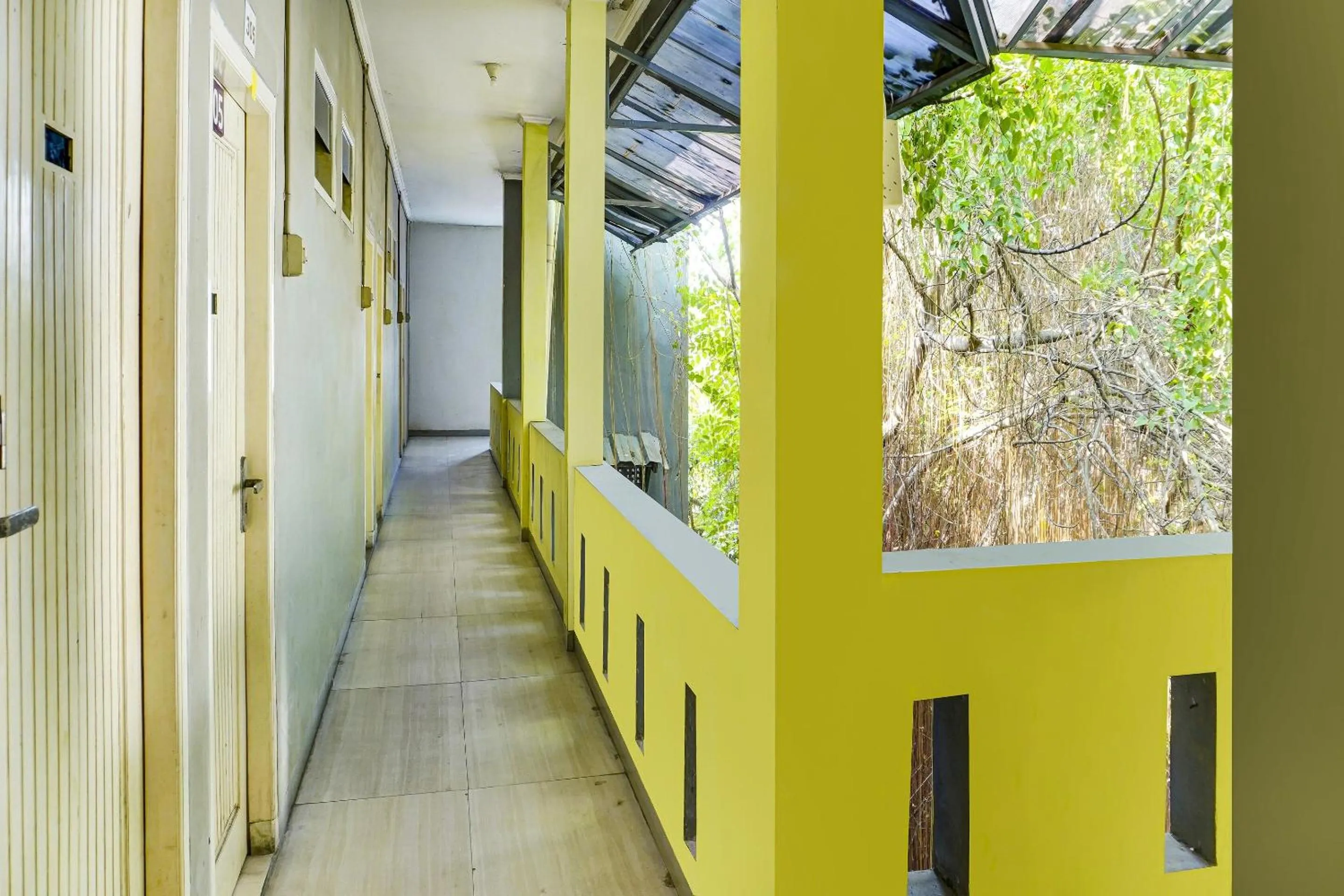 Lobby or reception in OYO Life 91205 Rindang Guesthouse Syariah