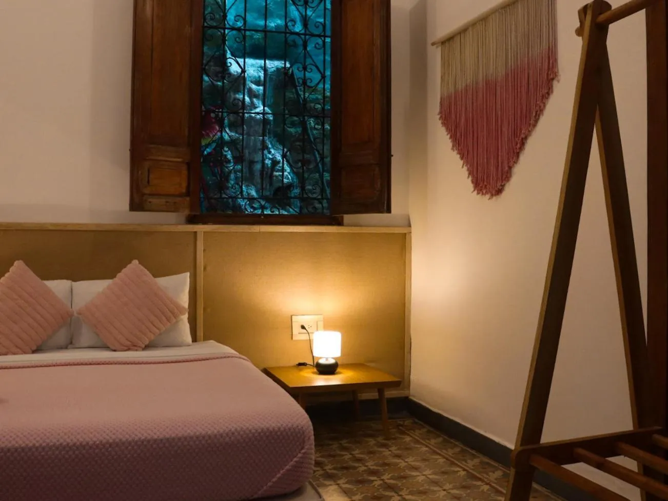 Bedroom, Bed in Casa Rosa - Alma Hotels