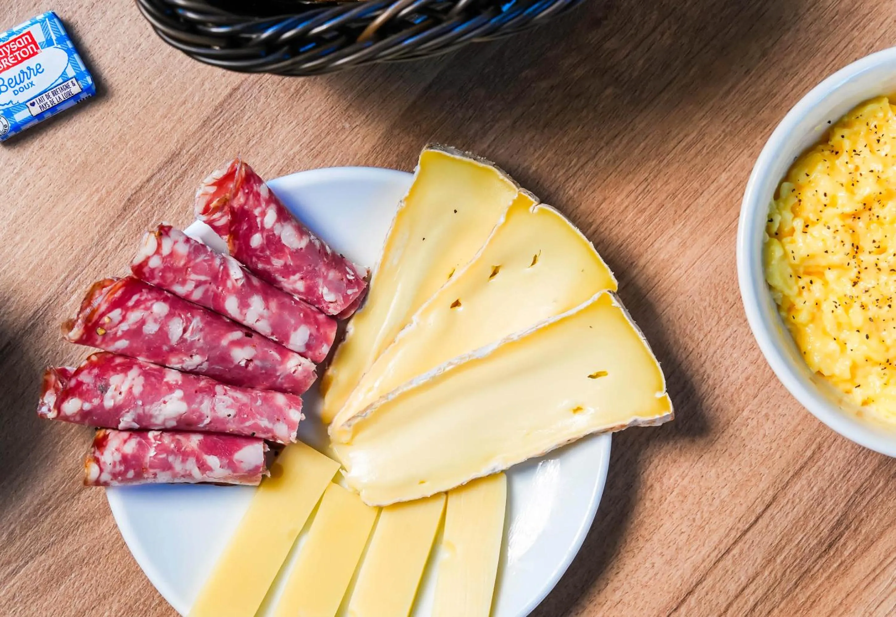 Breakfast in B&B HOTEL Lille Lillenium Eurasanté