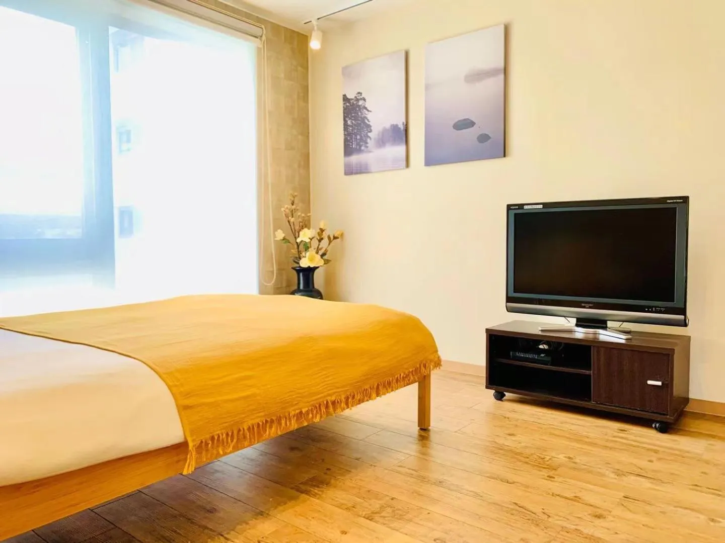 Decorative detail, Bed in TIME SHARING STAY Ikebukuro