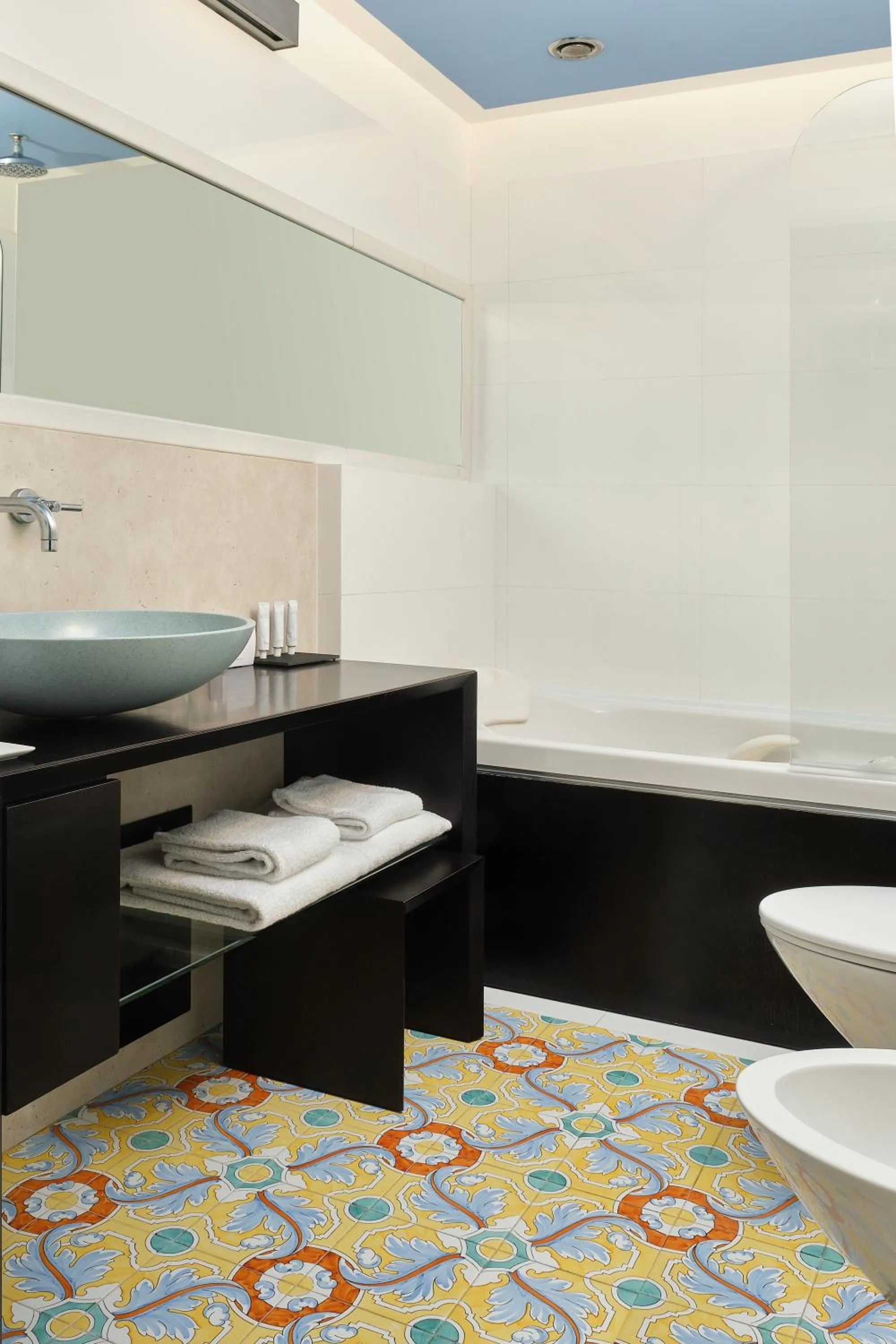 Bathroom in Grand Hotel Angiolieri