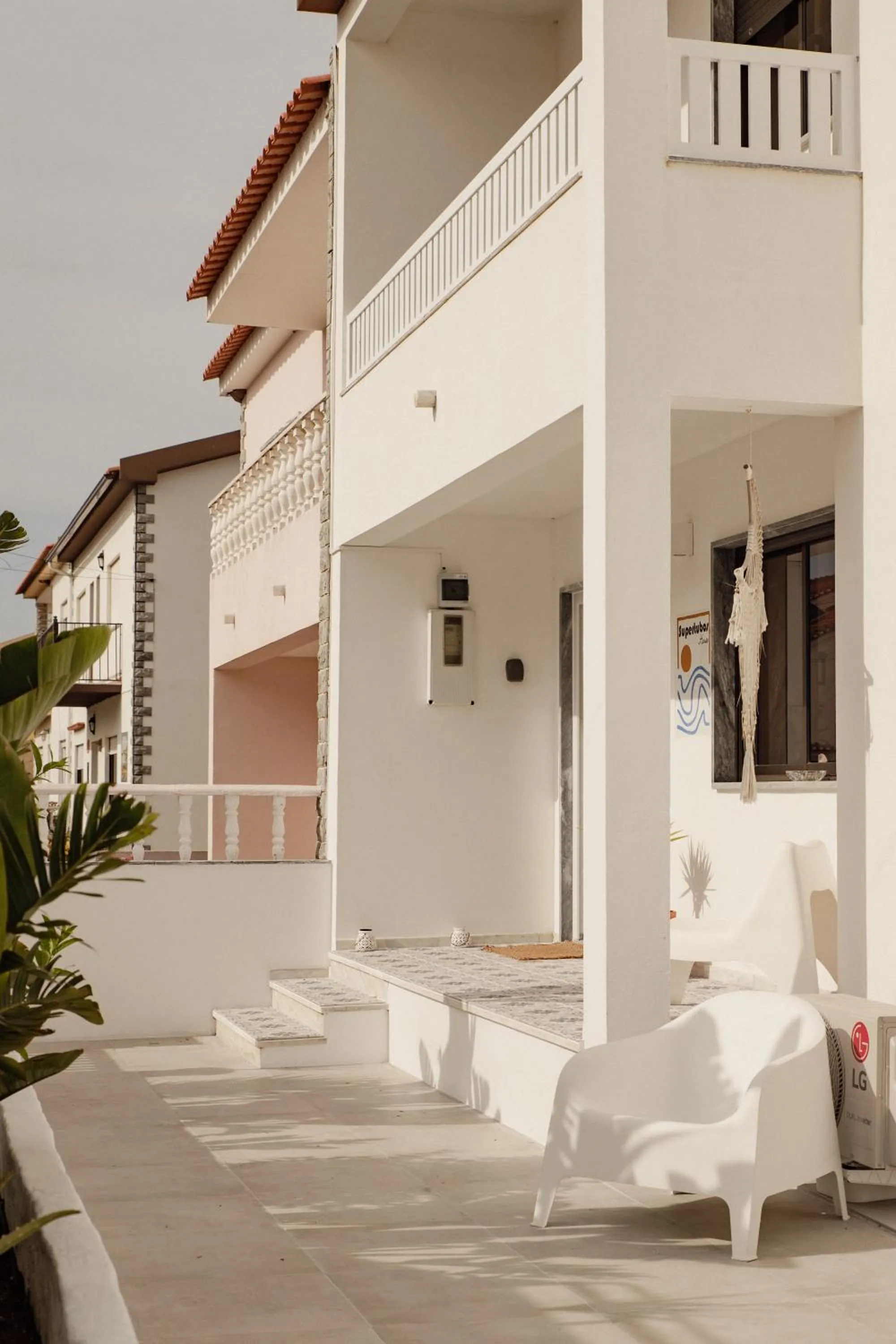 SUPERTUBOS HOUSE Peniche