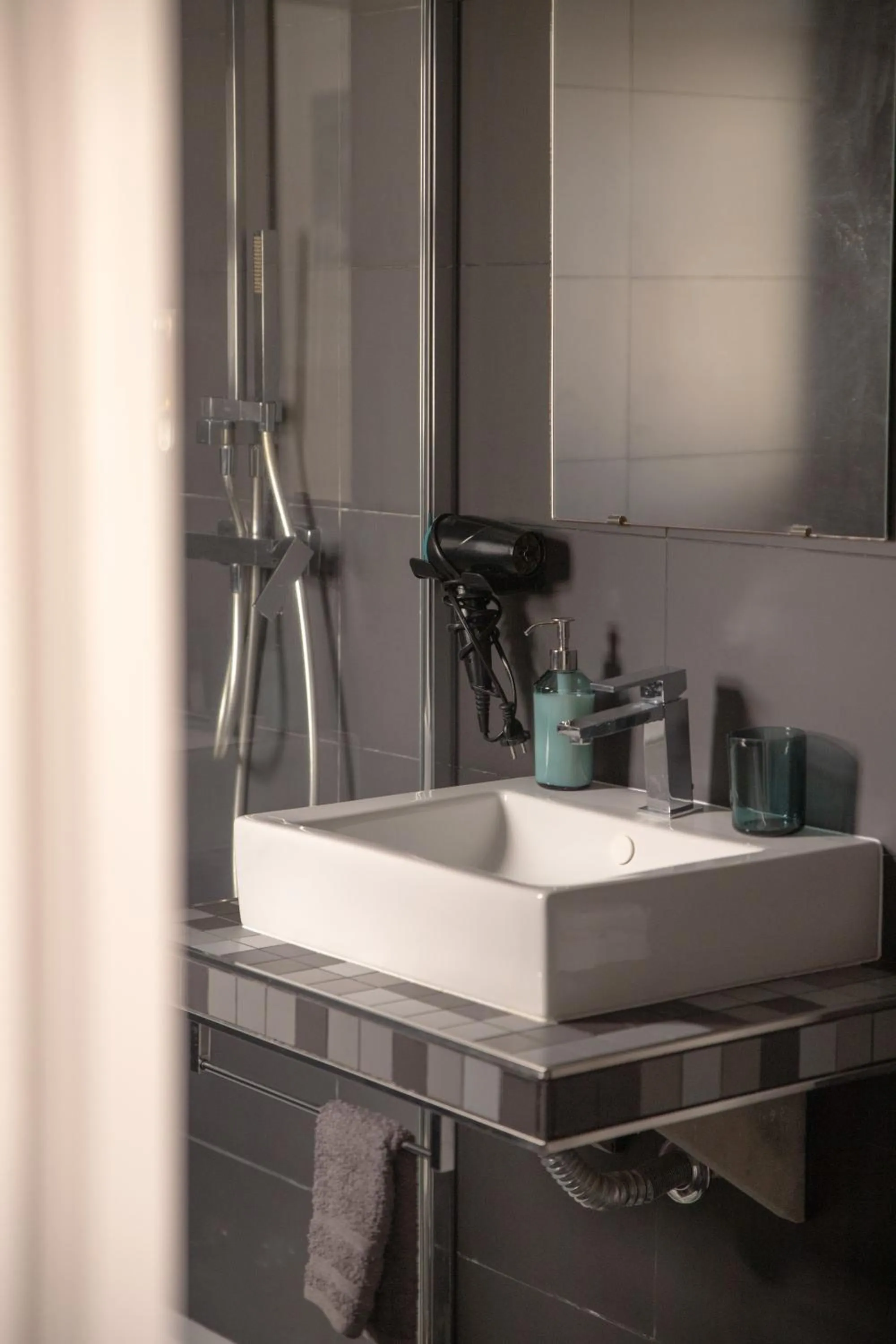 SUPERTUBOS HOUSE Peniche