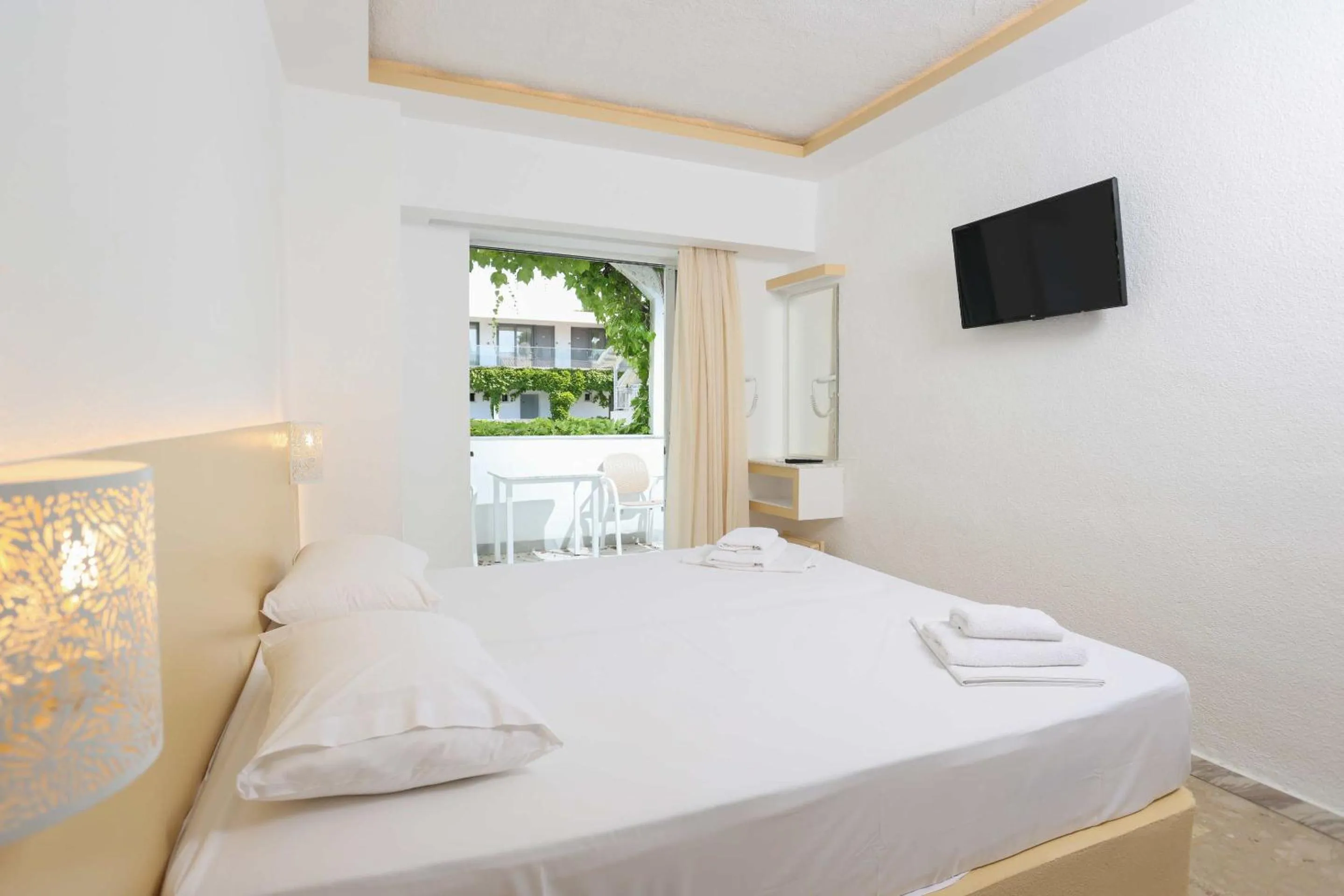 Bed in Olympic Kosmas Hotel- Hanioti