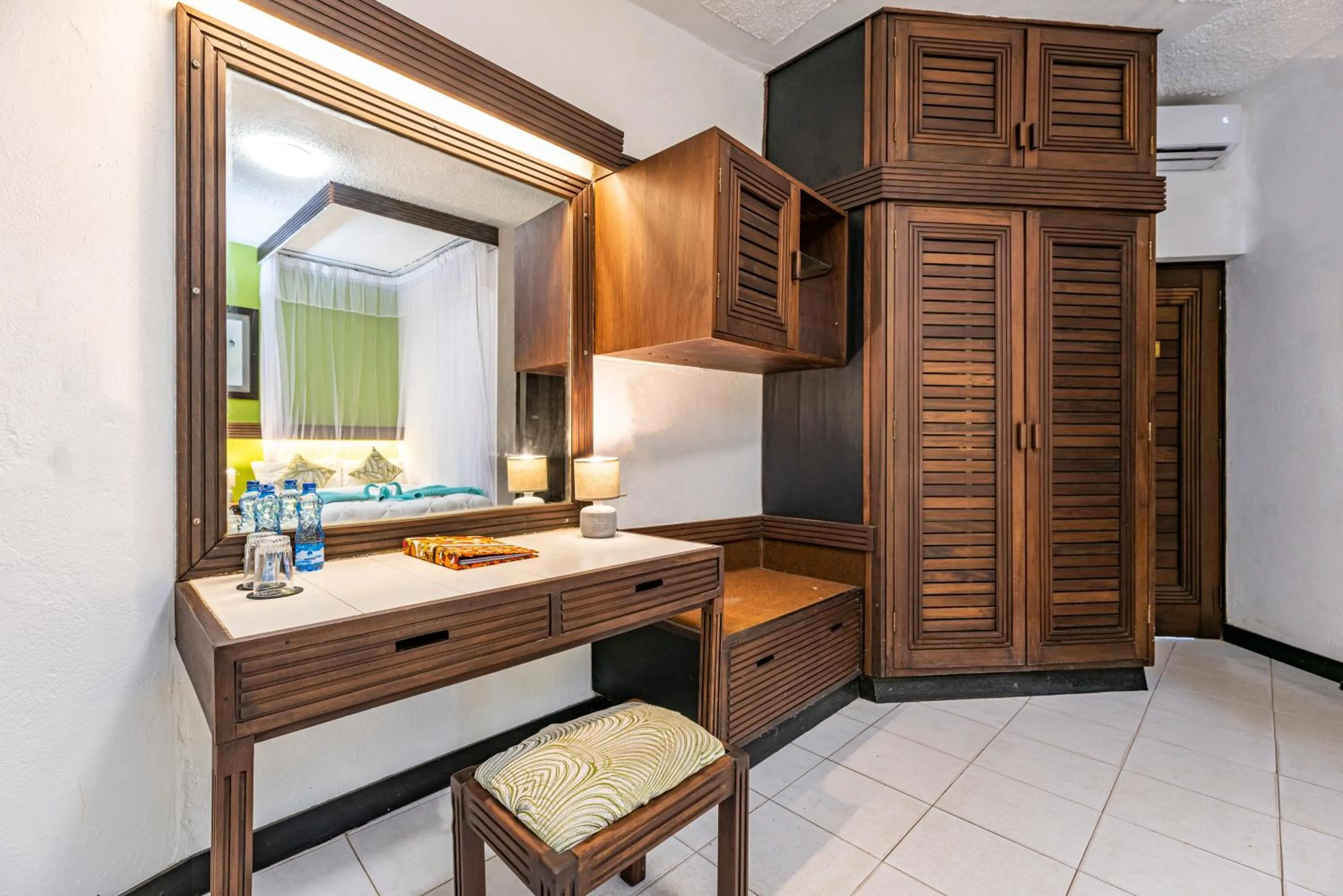 Property building in Safari Beach Hotel