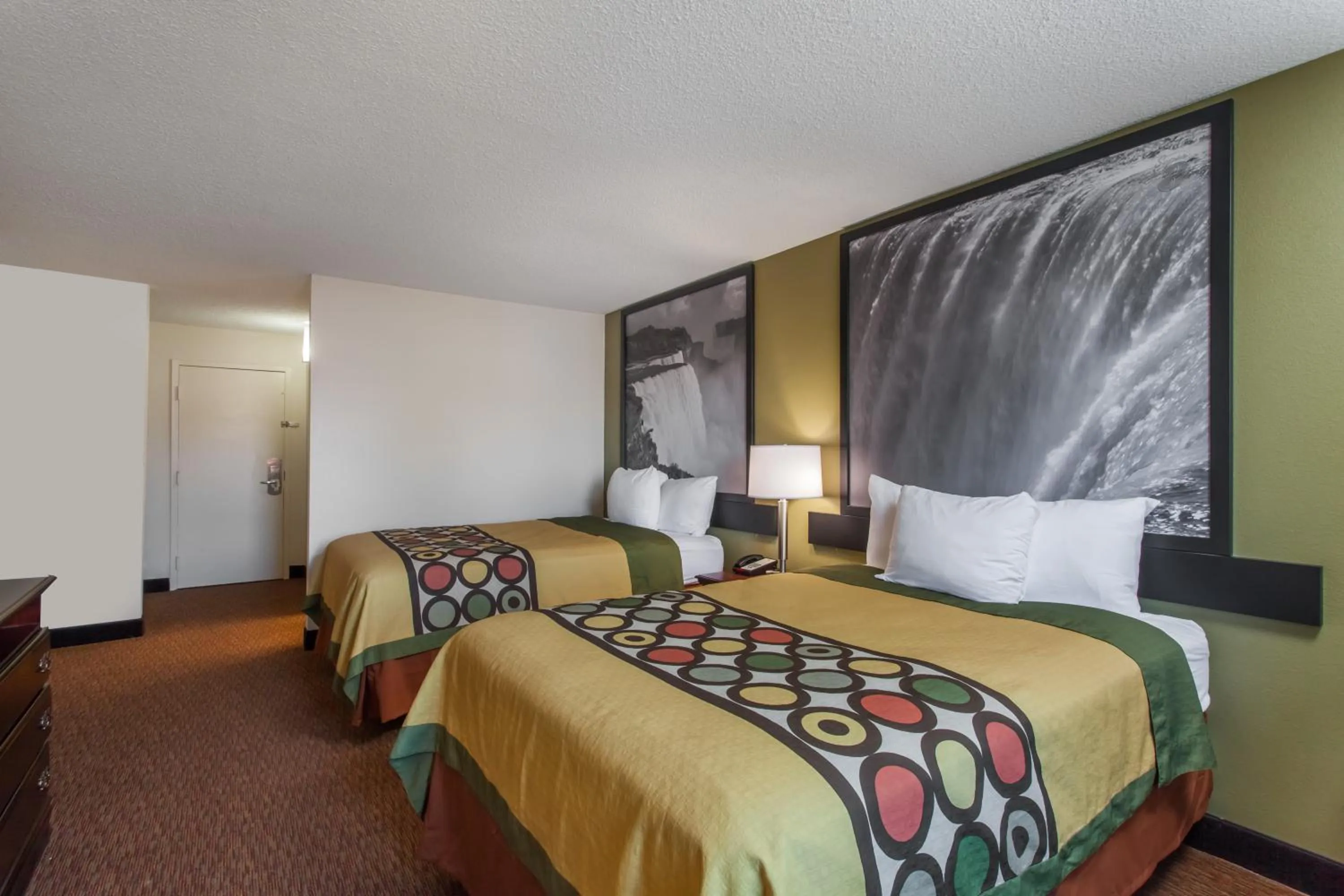 Photo of the whole room in Spark by Hilton Hamburg