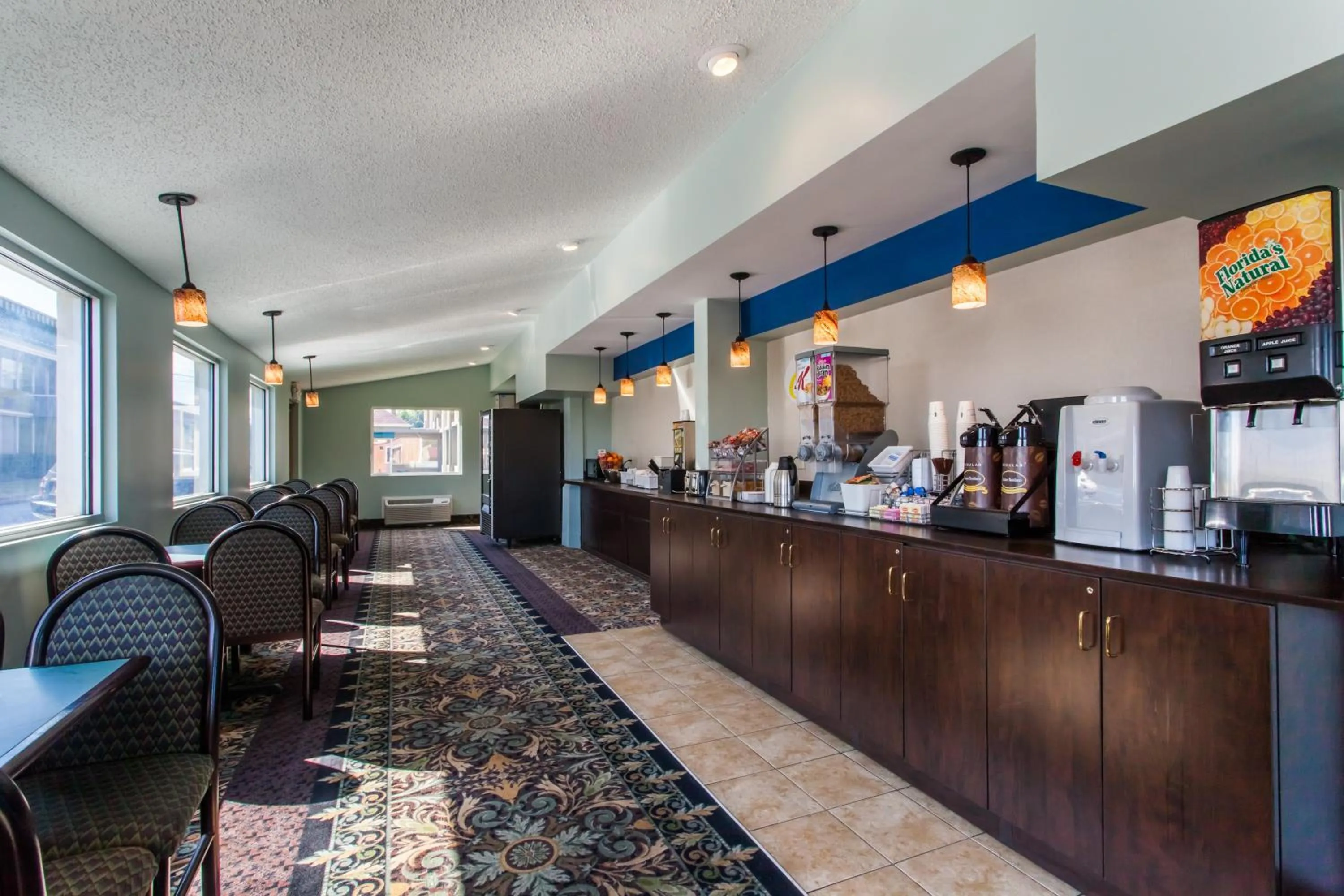 Continental breakfast in Spark by Hilton Hamburg