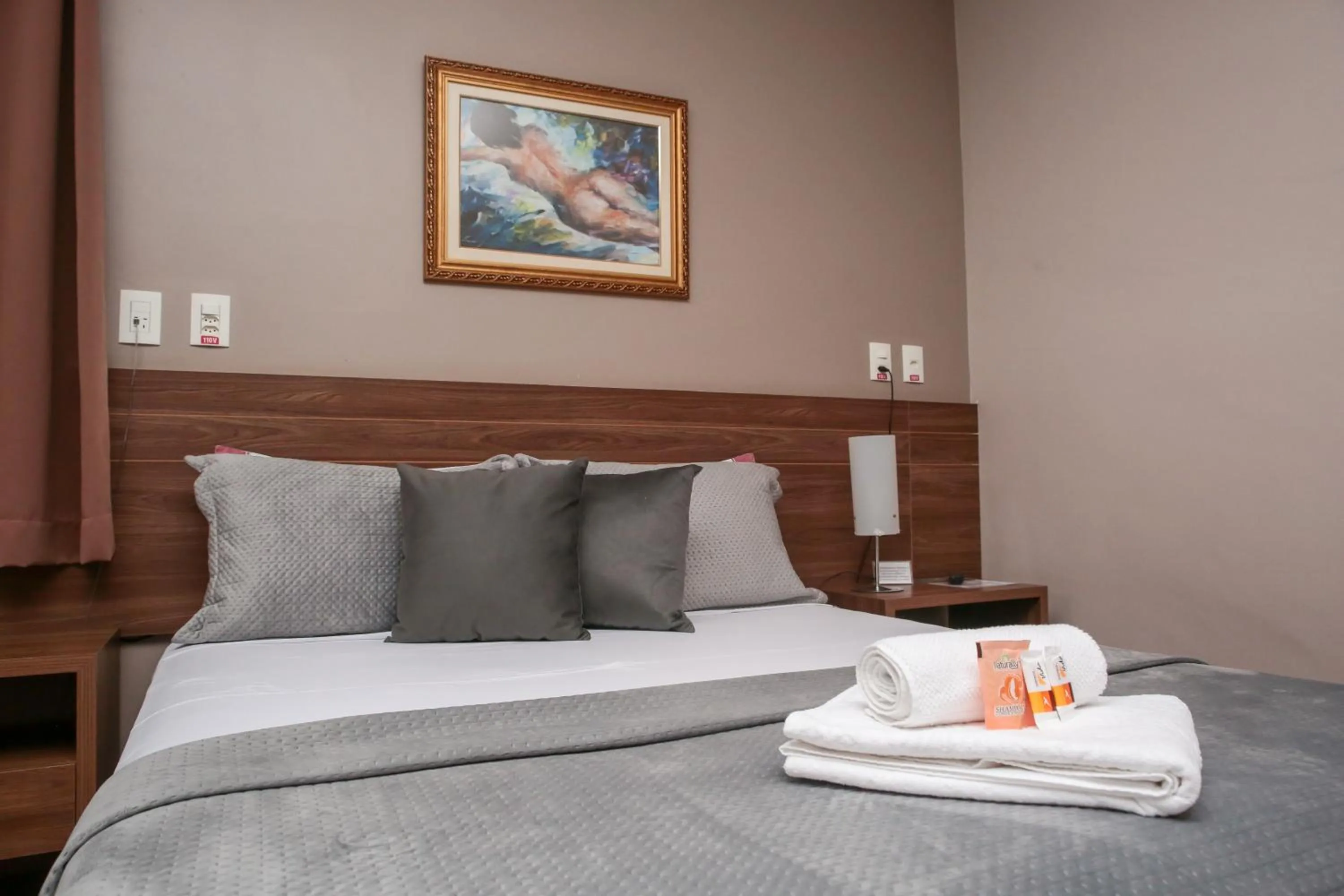 Bed in CAMBRAIA HOTEL ARCOS