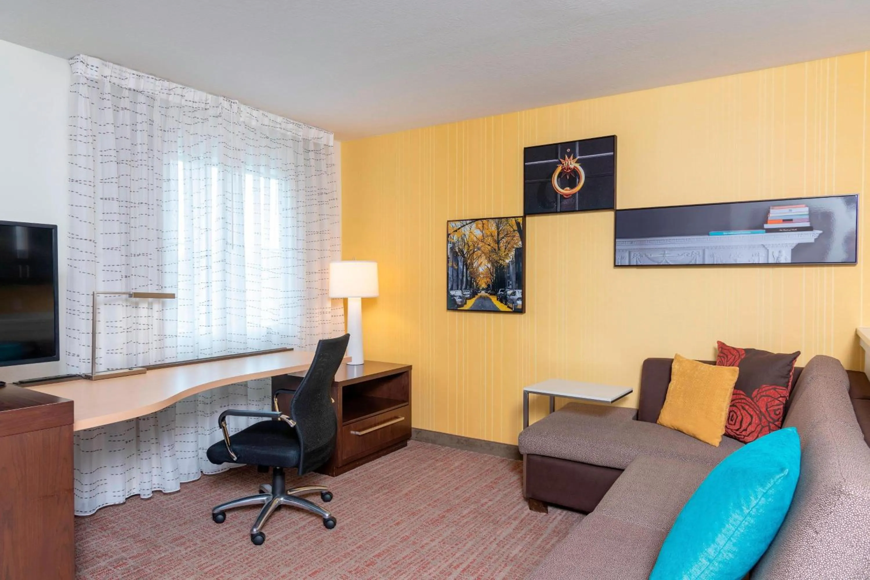 Living room in Residence Inn by Marriott Akron South/Green