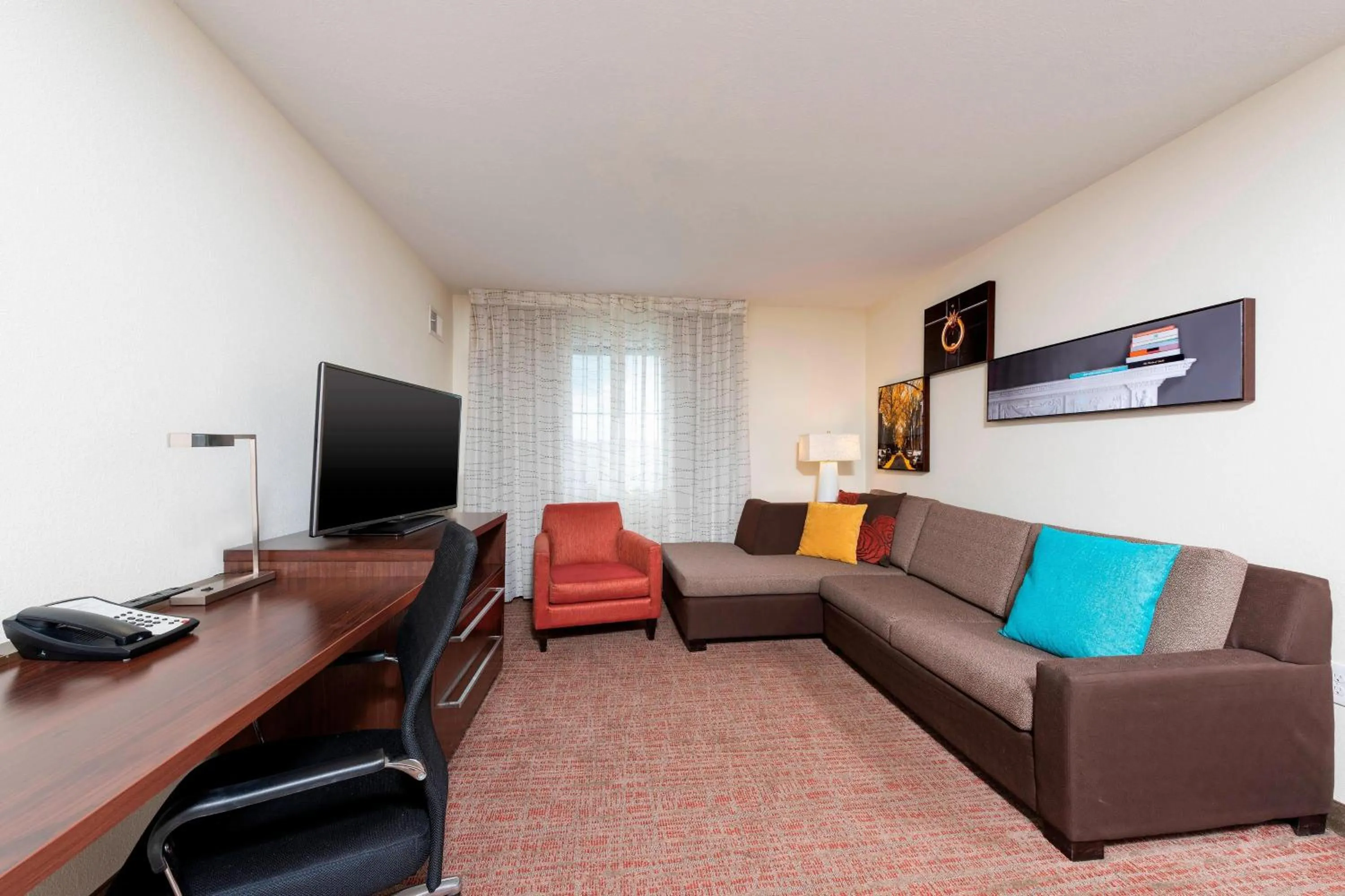 Living room in Residence Inn by Marriott Akron South/Green