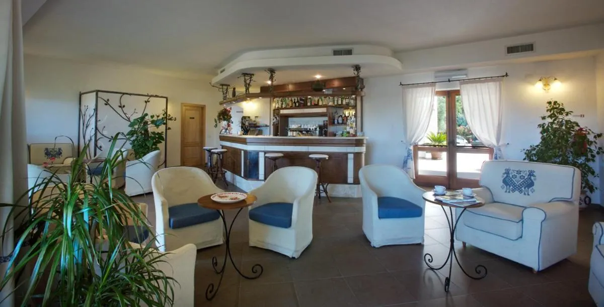 Lounge or bar in Hotel Valkarana Country Relais