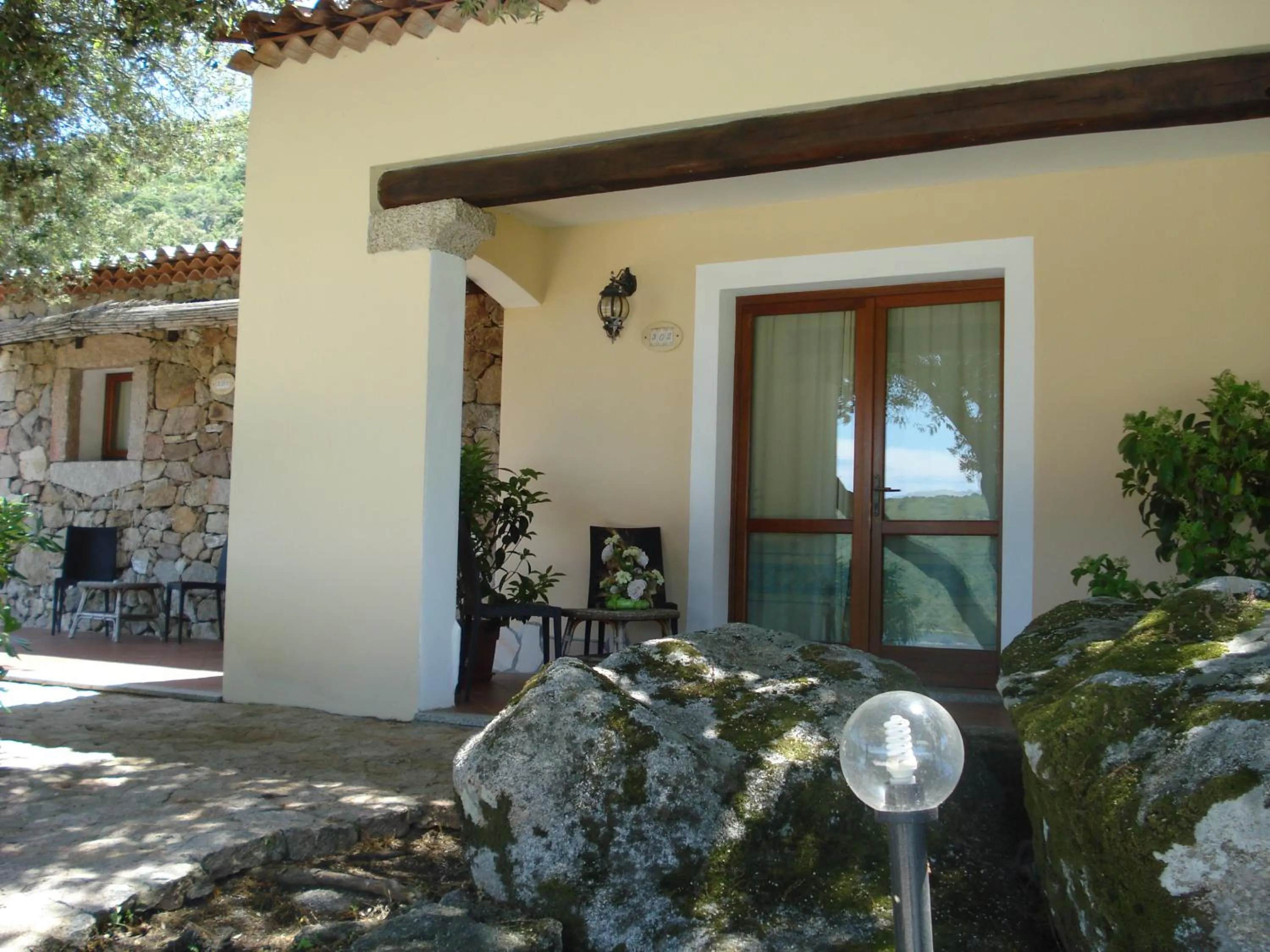 Property building in Hotel Valkarana Country Relais