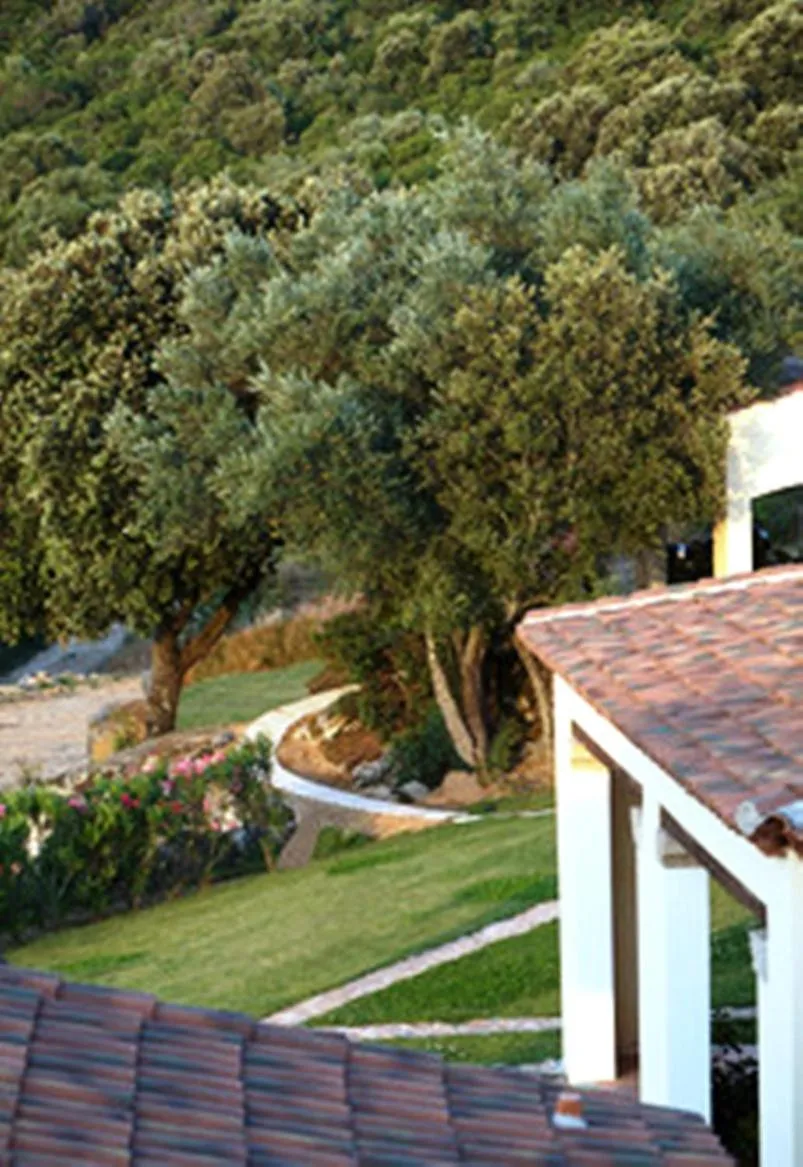 Garden in Hotel Valkarana Country Relais