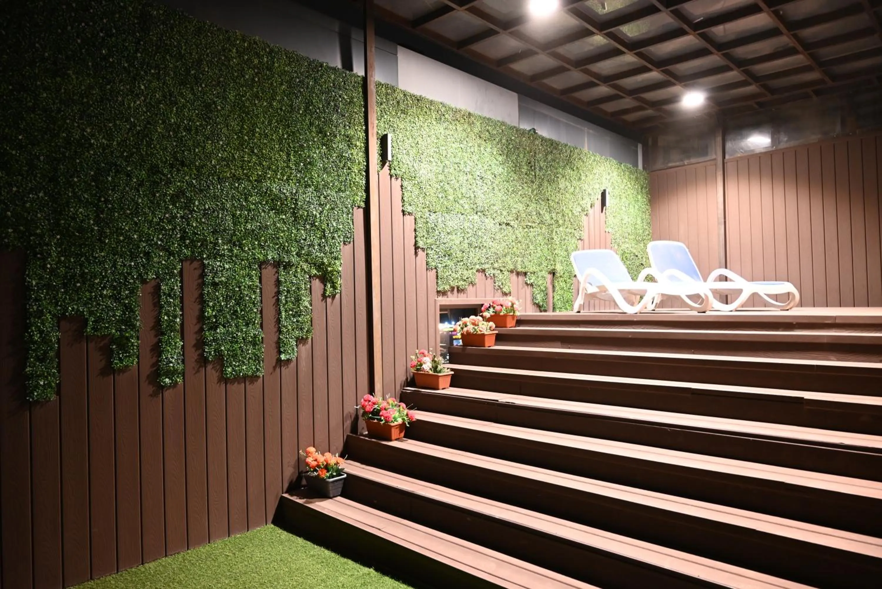 Swimming pool in Relax Palace Hotel Apartments