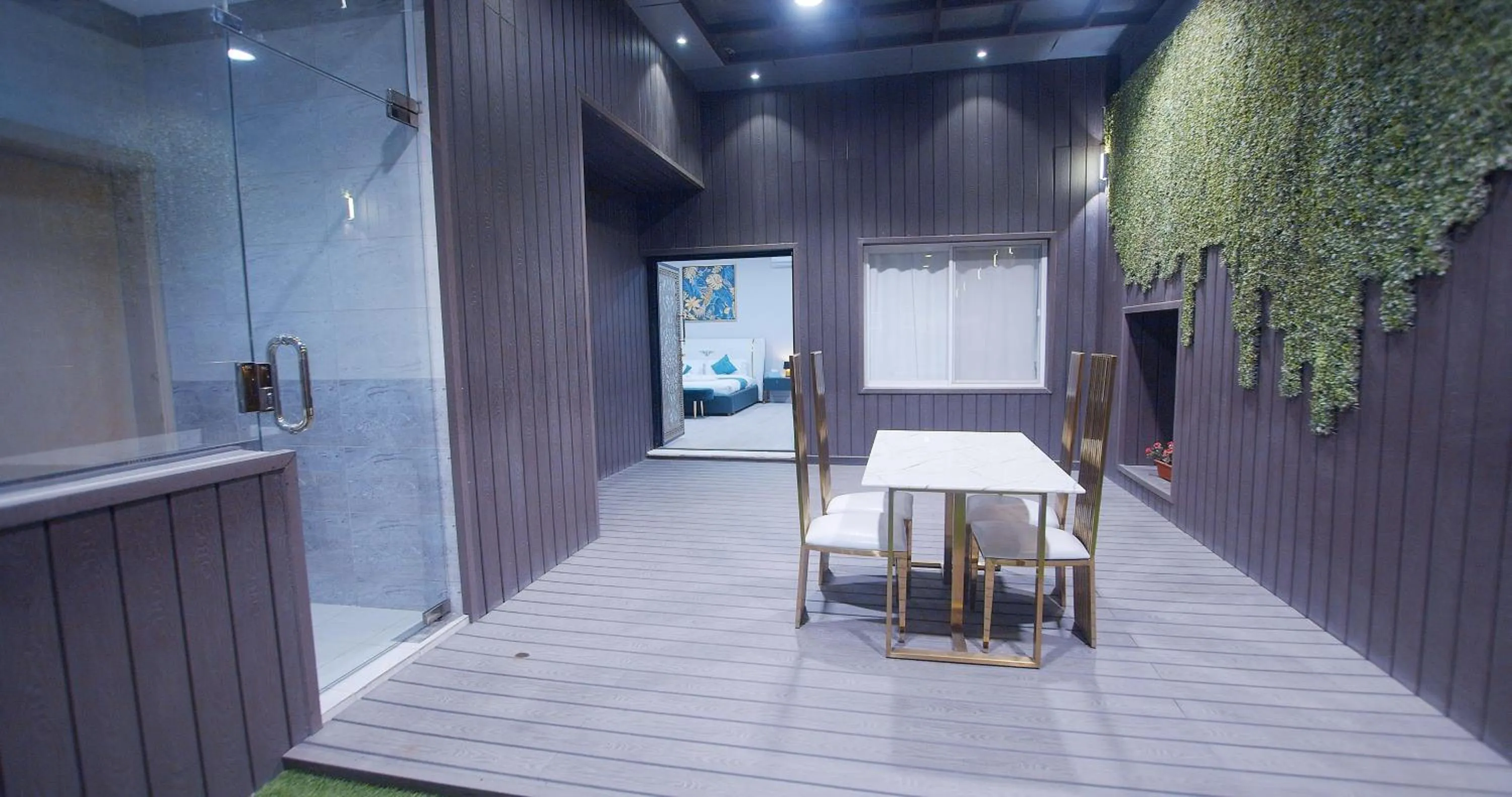 Dining area in Relax Palace Hotel Apartments