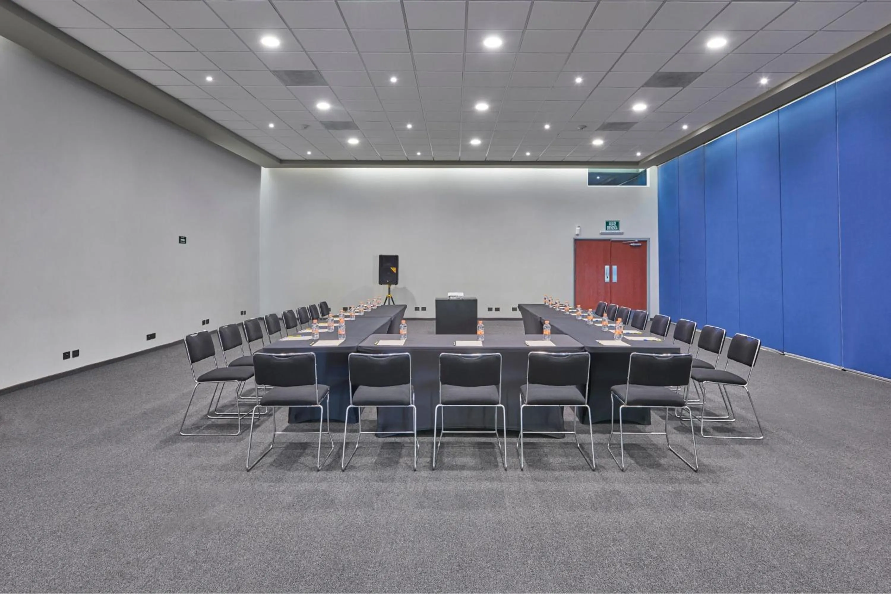 Meeting/conference room in City Express Junior by Marriott Puebla FINSA