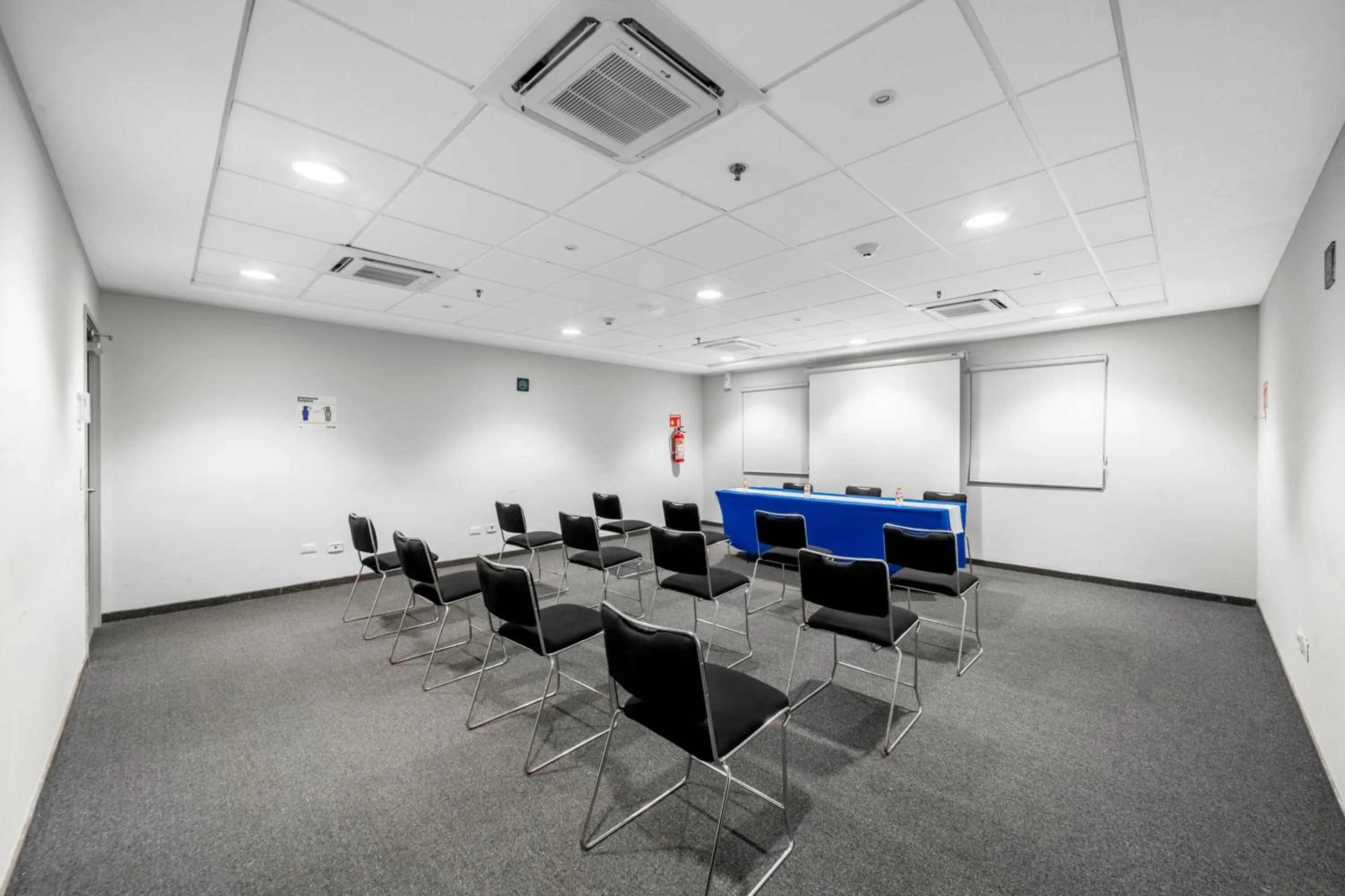 Meeting/conference room in City Express Junior by Marriott Ciudad del Carmen