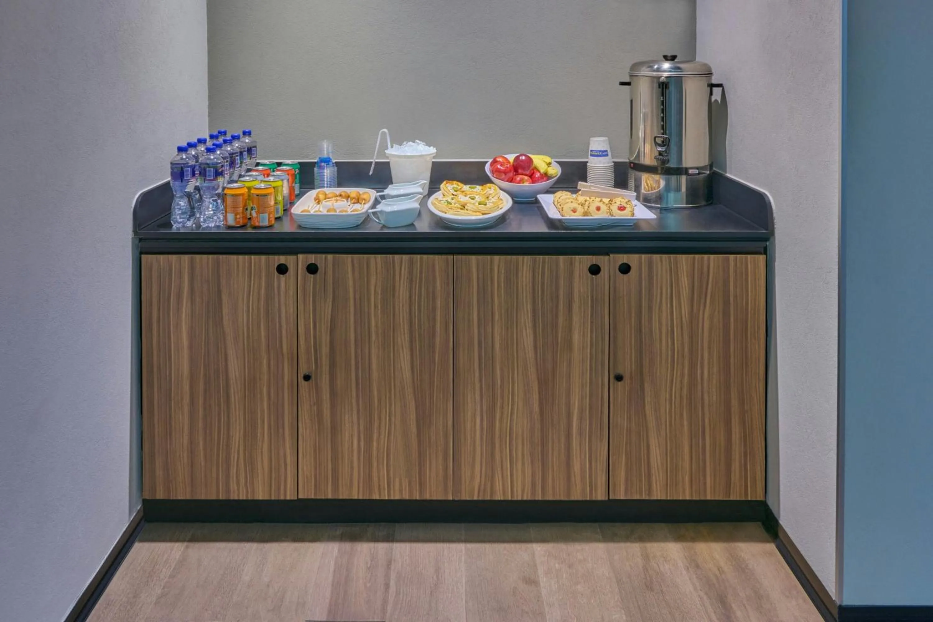 Meeting/conference room in City Express by Marriott La Paz