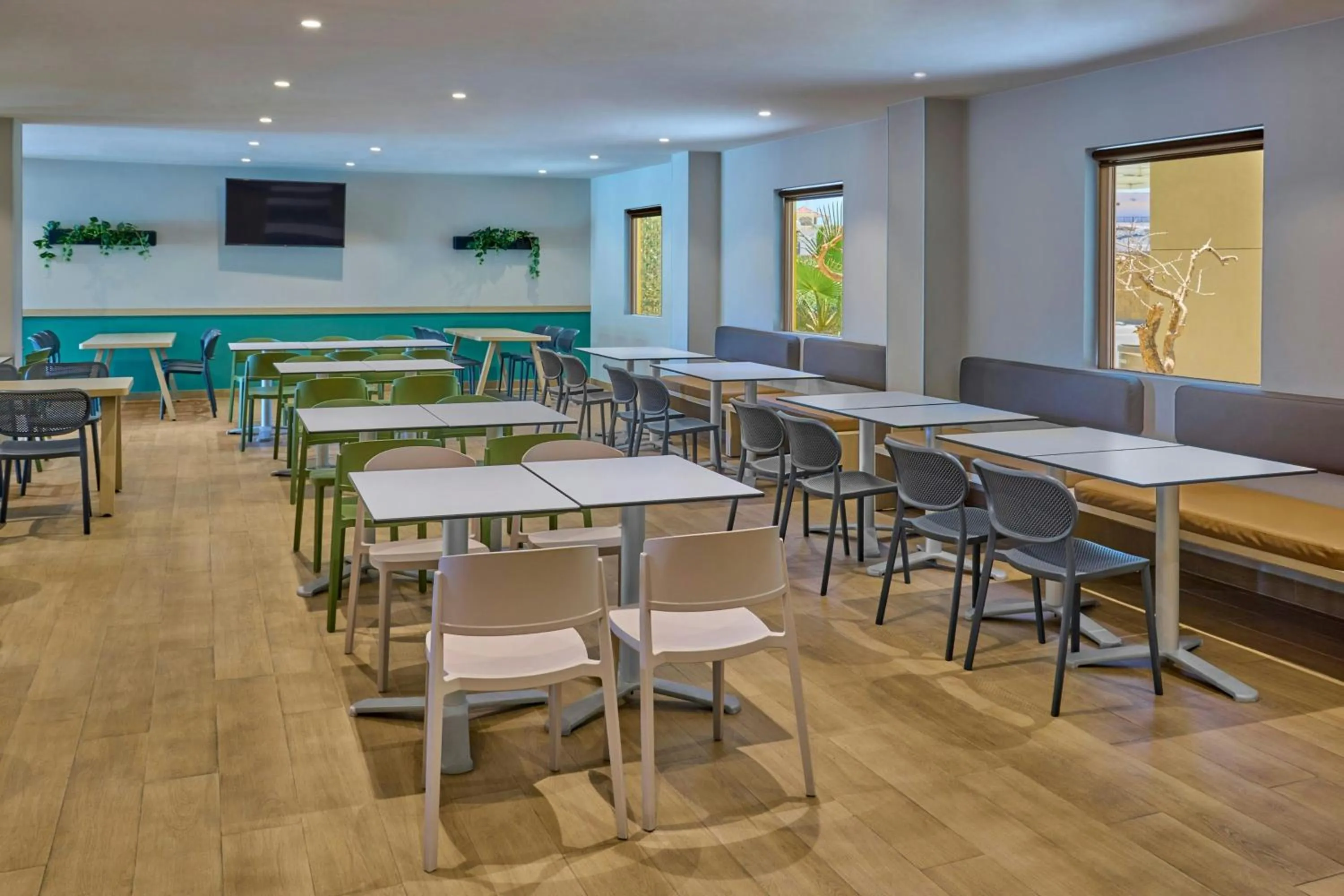 Breakfast in City Express by Marriott La Paz