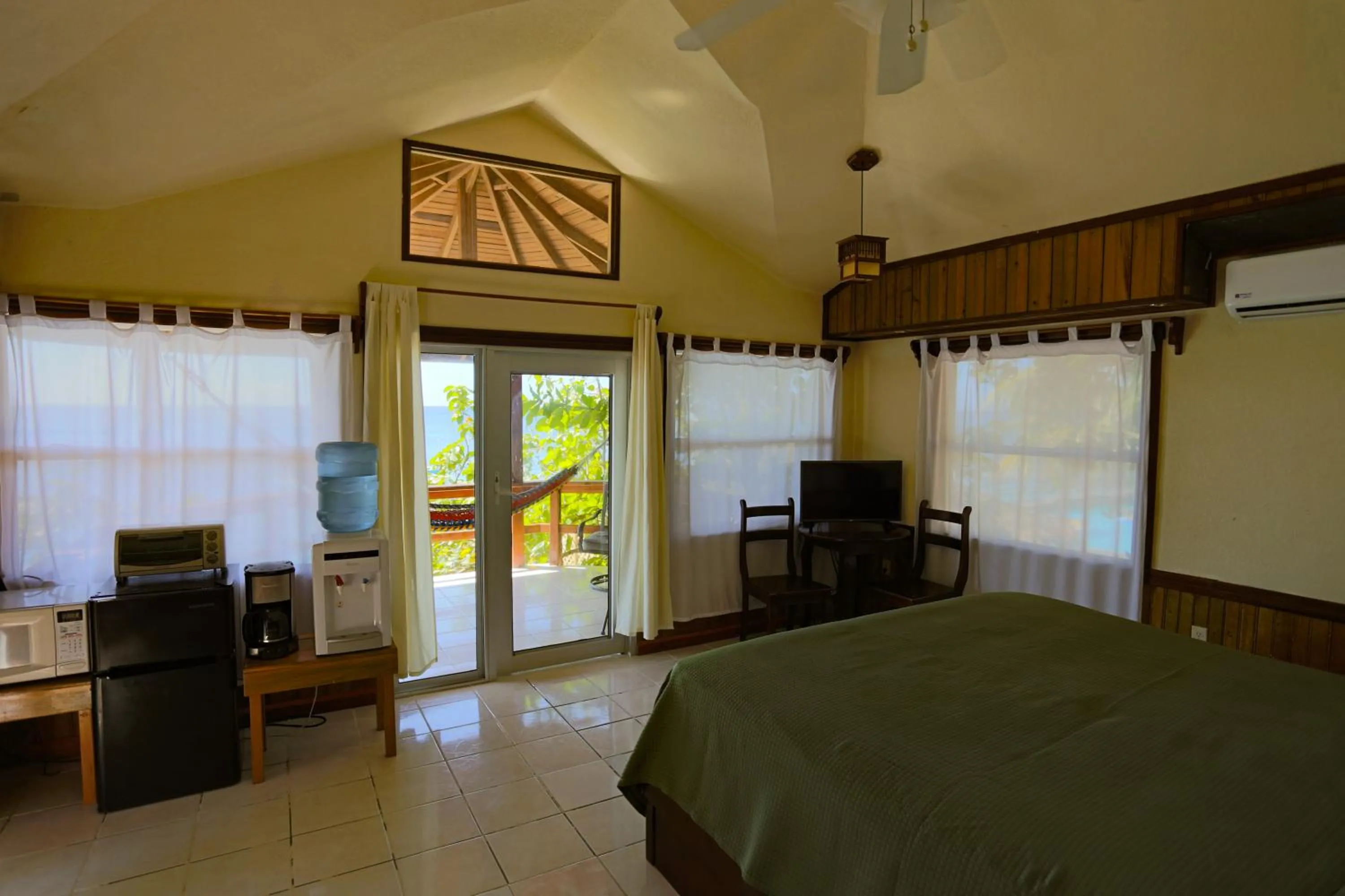 Decorative detail, Bed in Fosters West Bay Resort