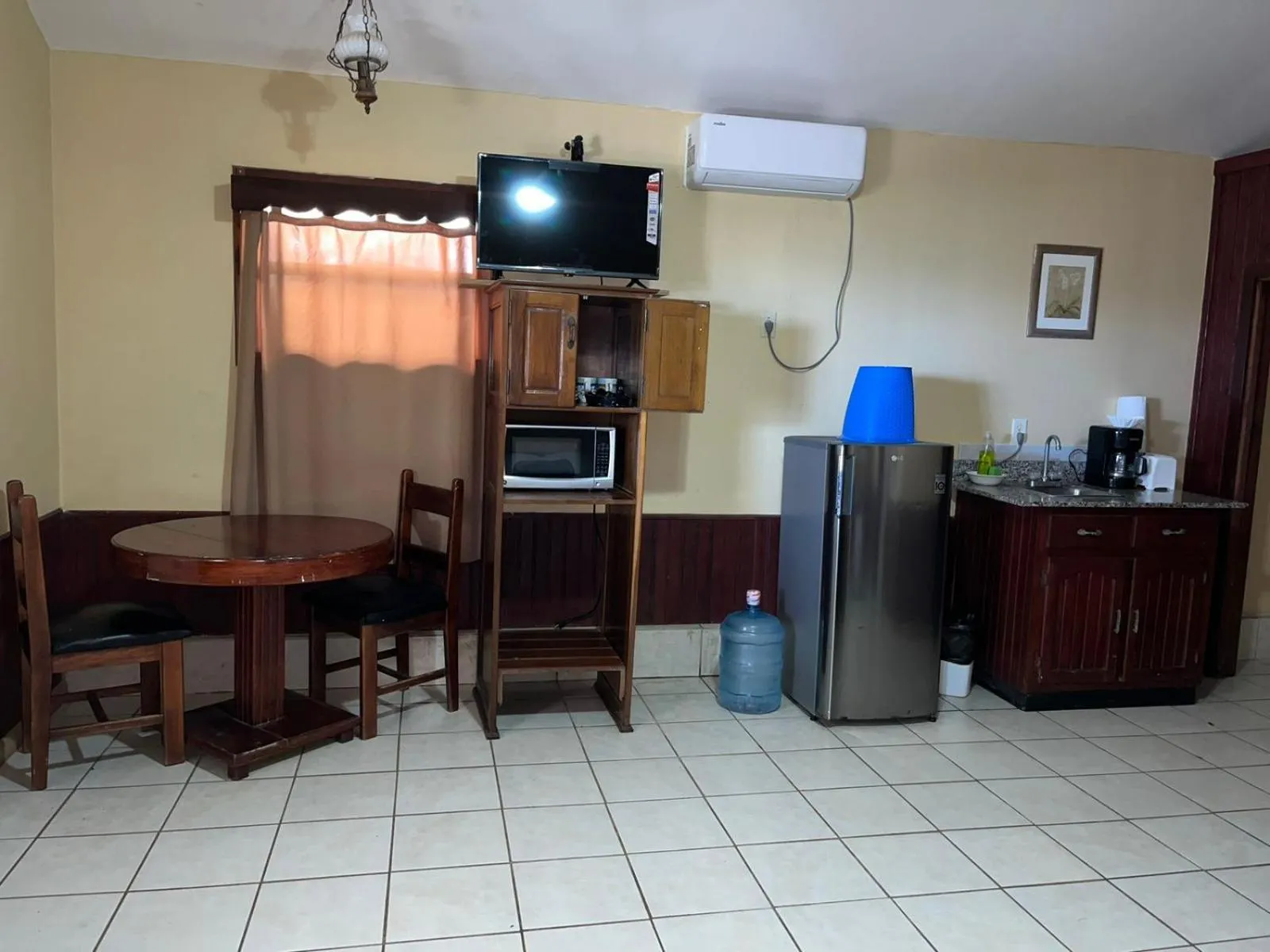 Fosters West Bay Resort