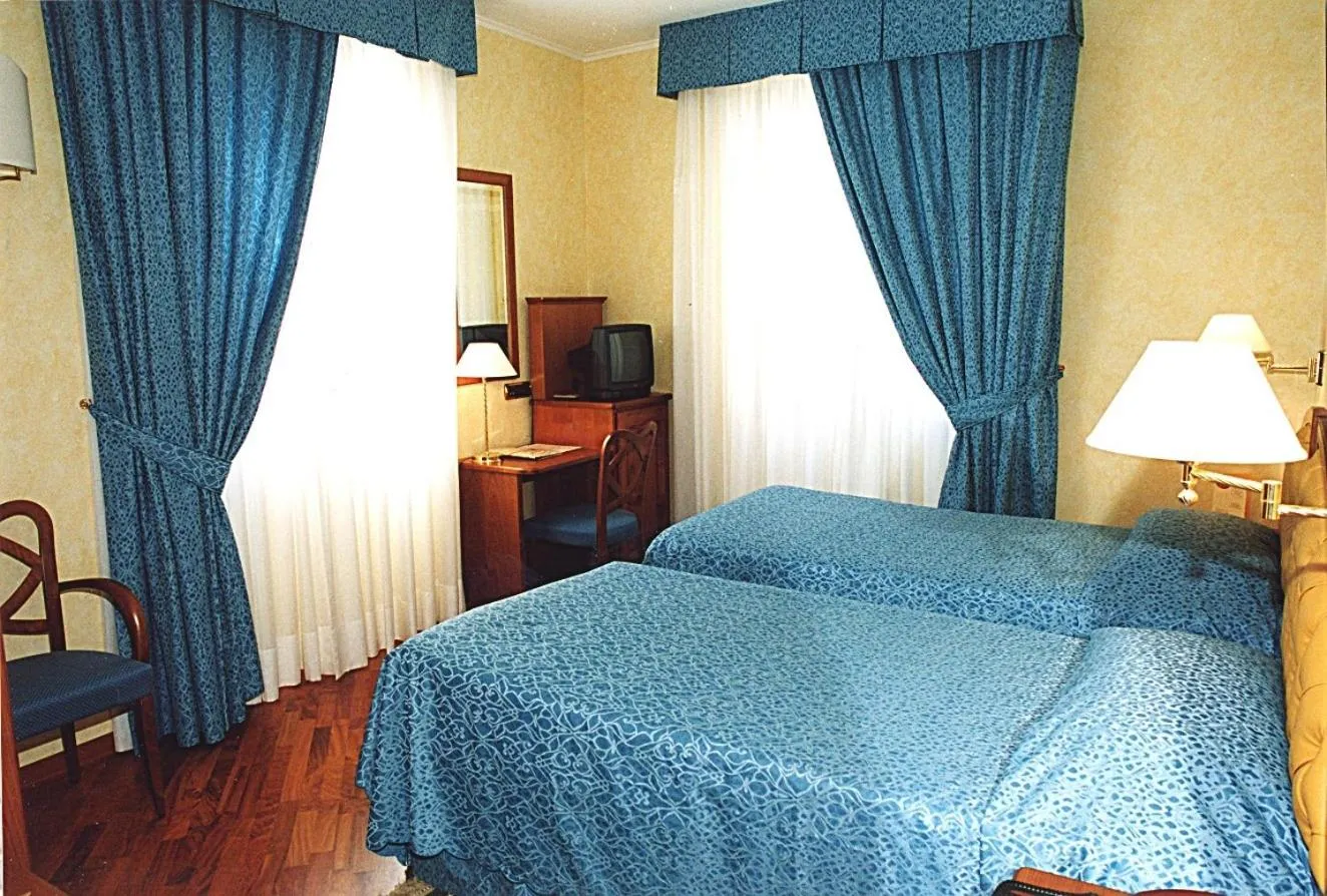 Photo of the whole room, Bed in Hotel Antico Masetto