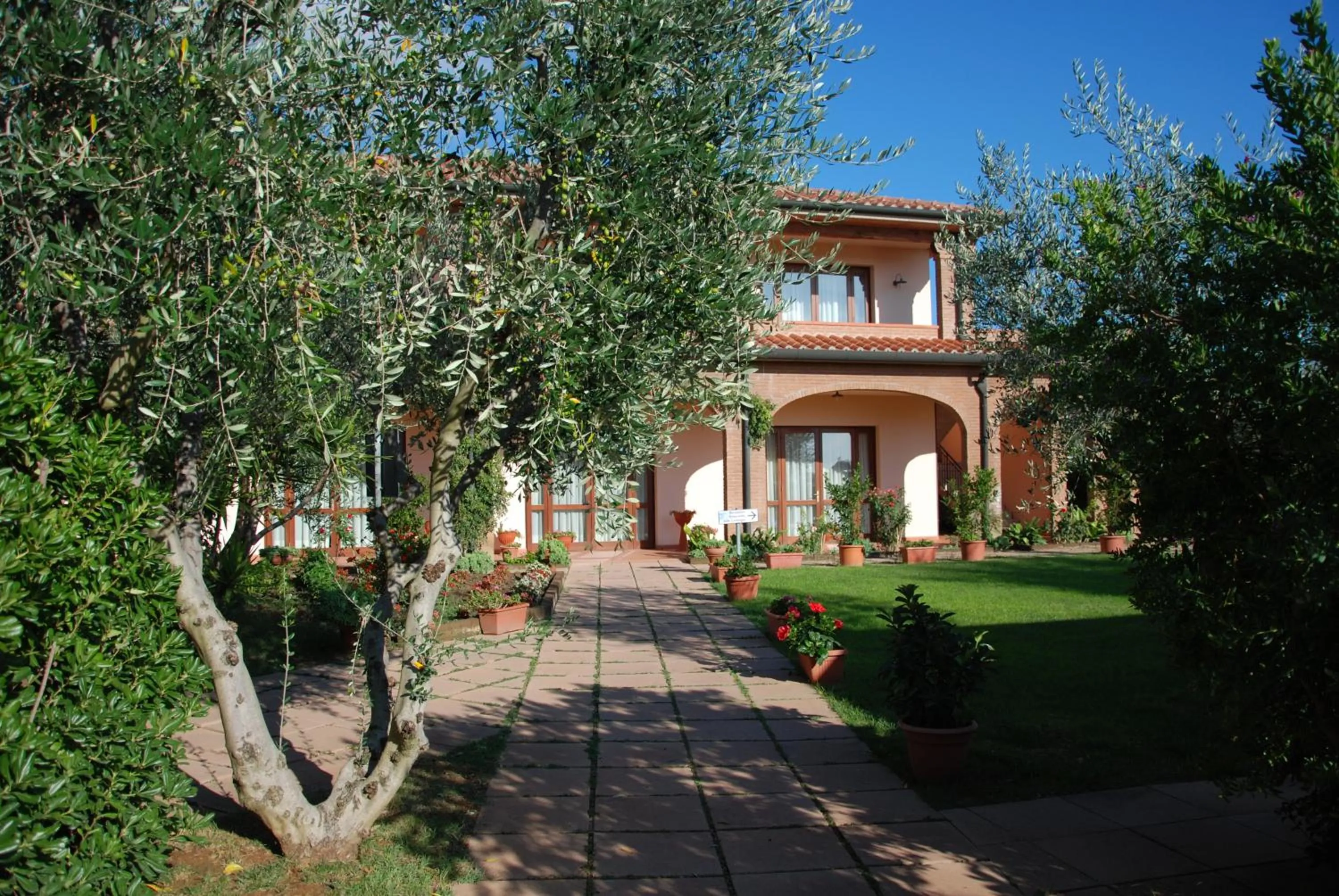 Property building in Hotel Borgo degli Olivi