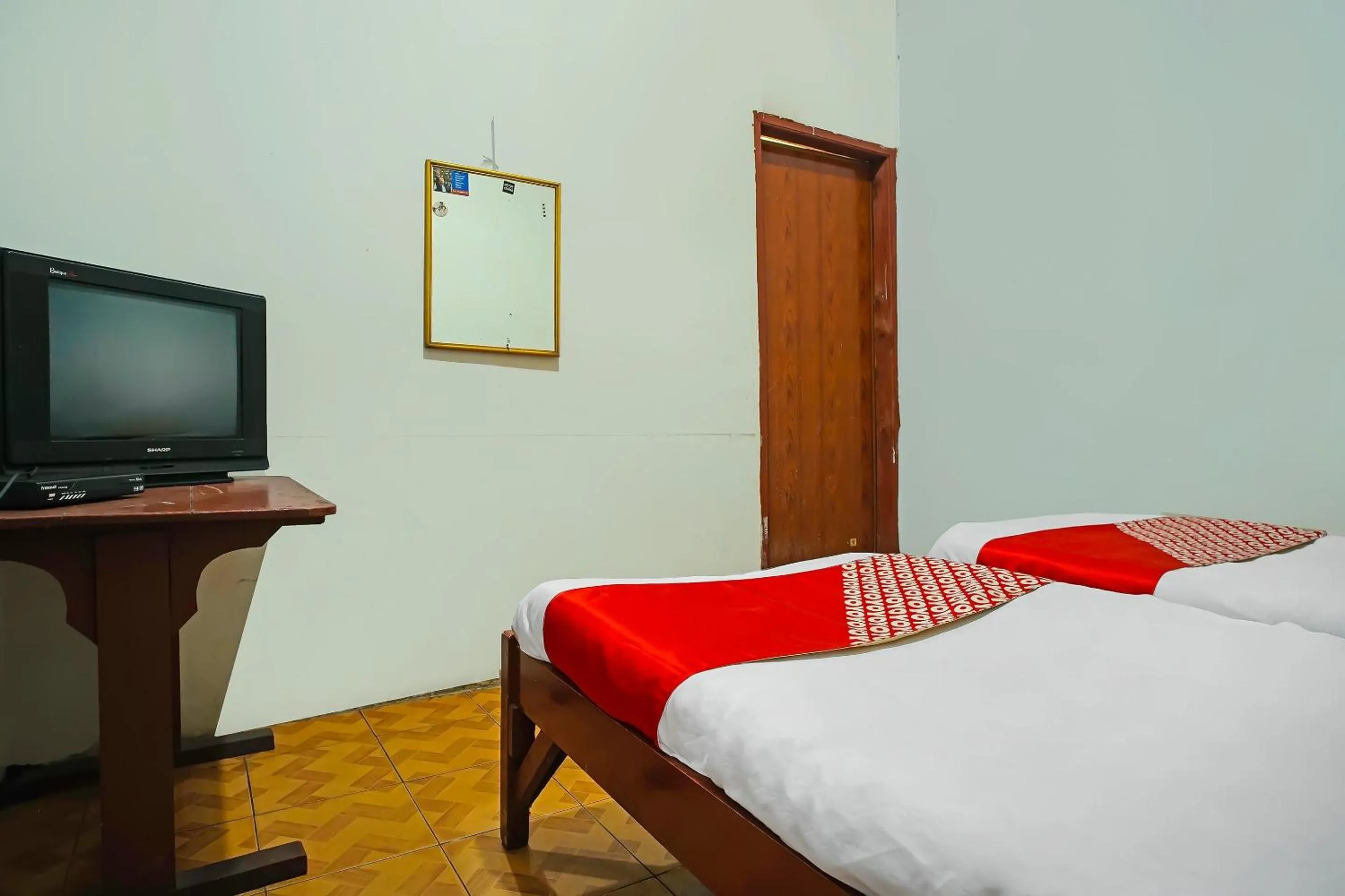 Bedroom, Bed in Hotel O Sidikalang Near KEJAKSAAN NEGERI DAIRI