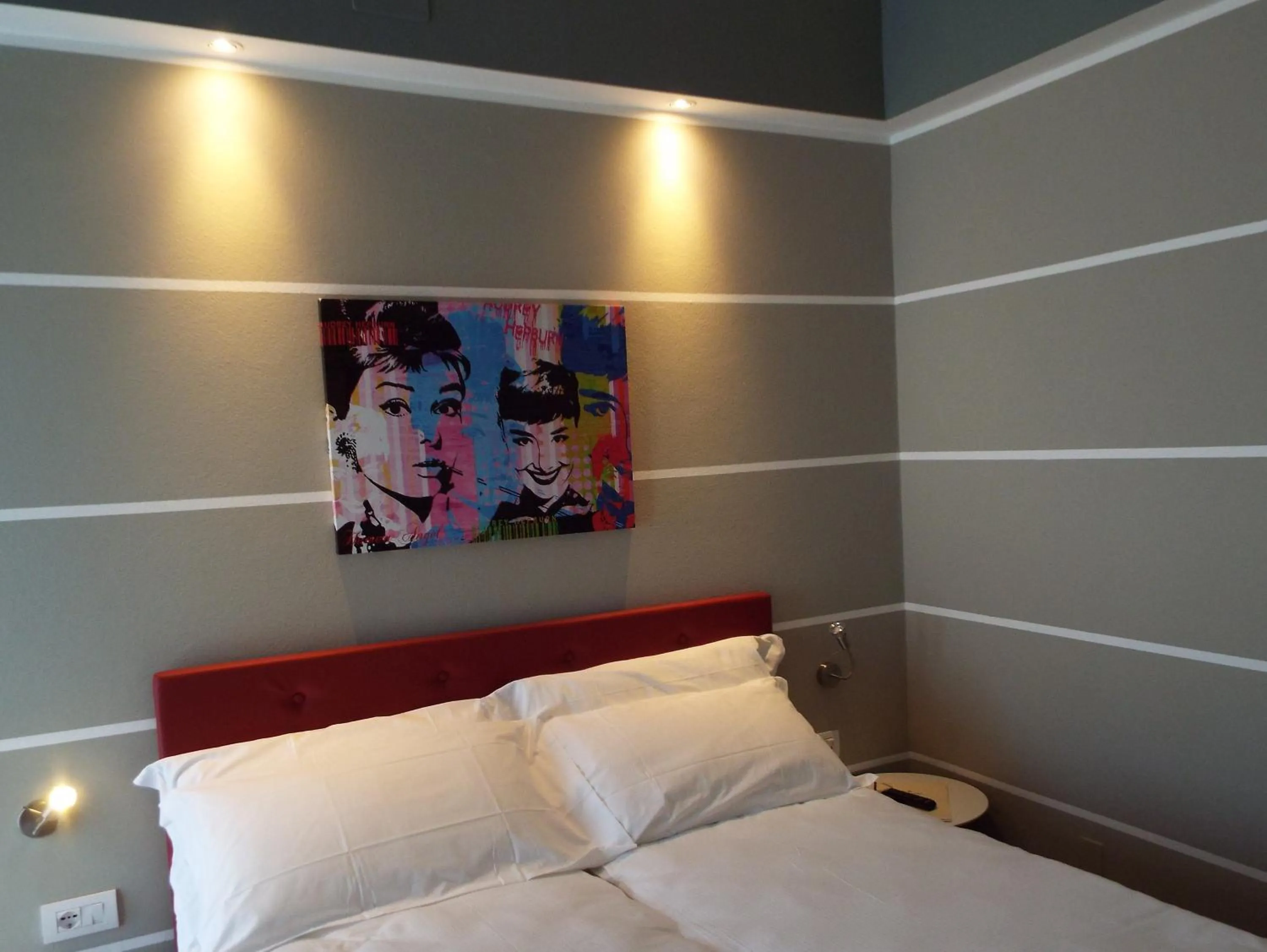 Decorative detail, Bed in Hotel Imperial ***S