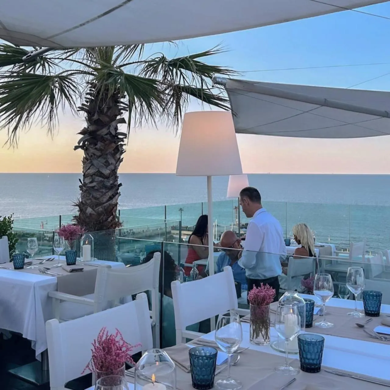 Restaurant/places to eat in Hotel Lungomare