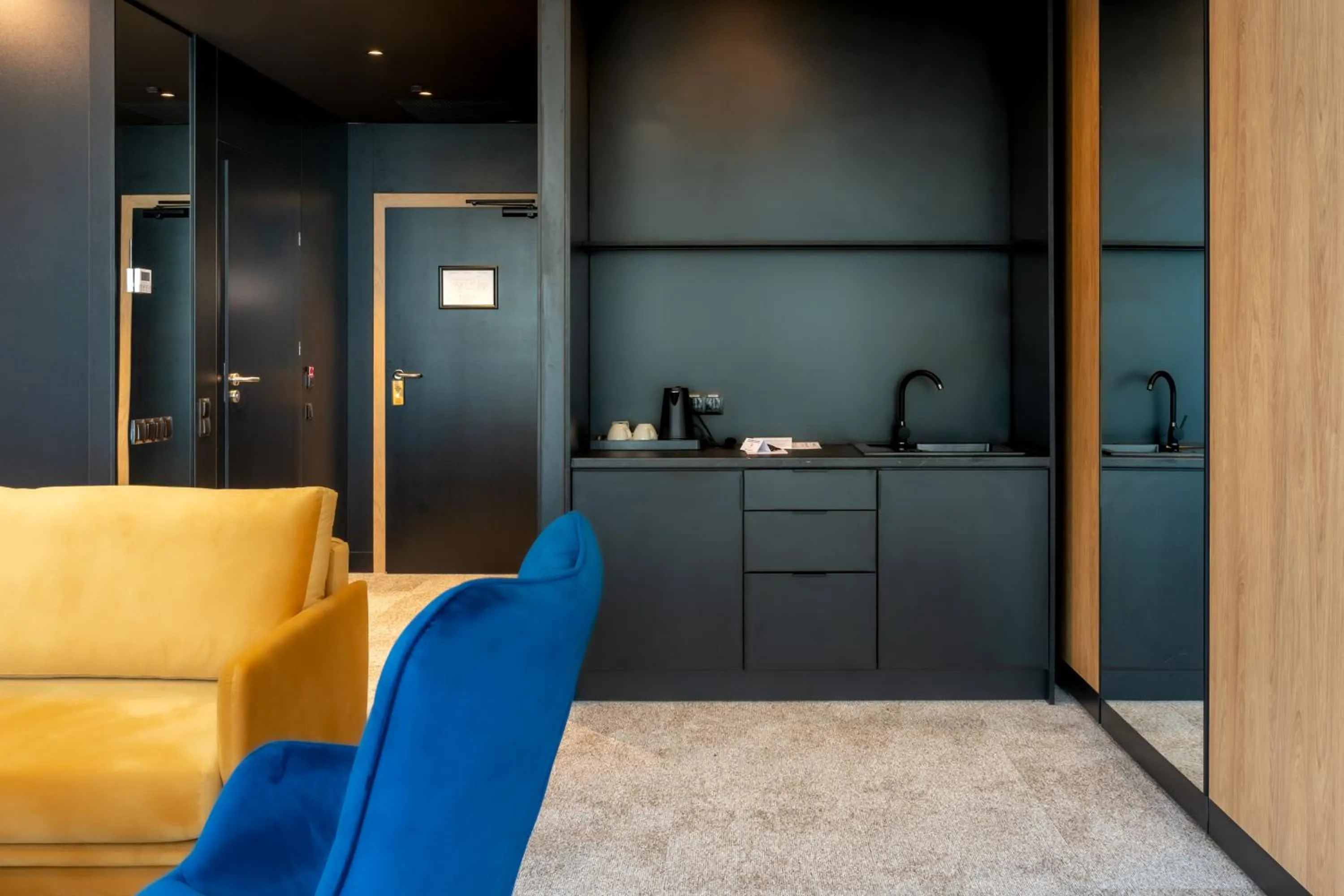 Kitchen or kitchenette in Hotel Sante