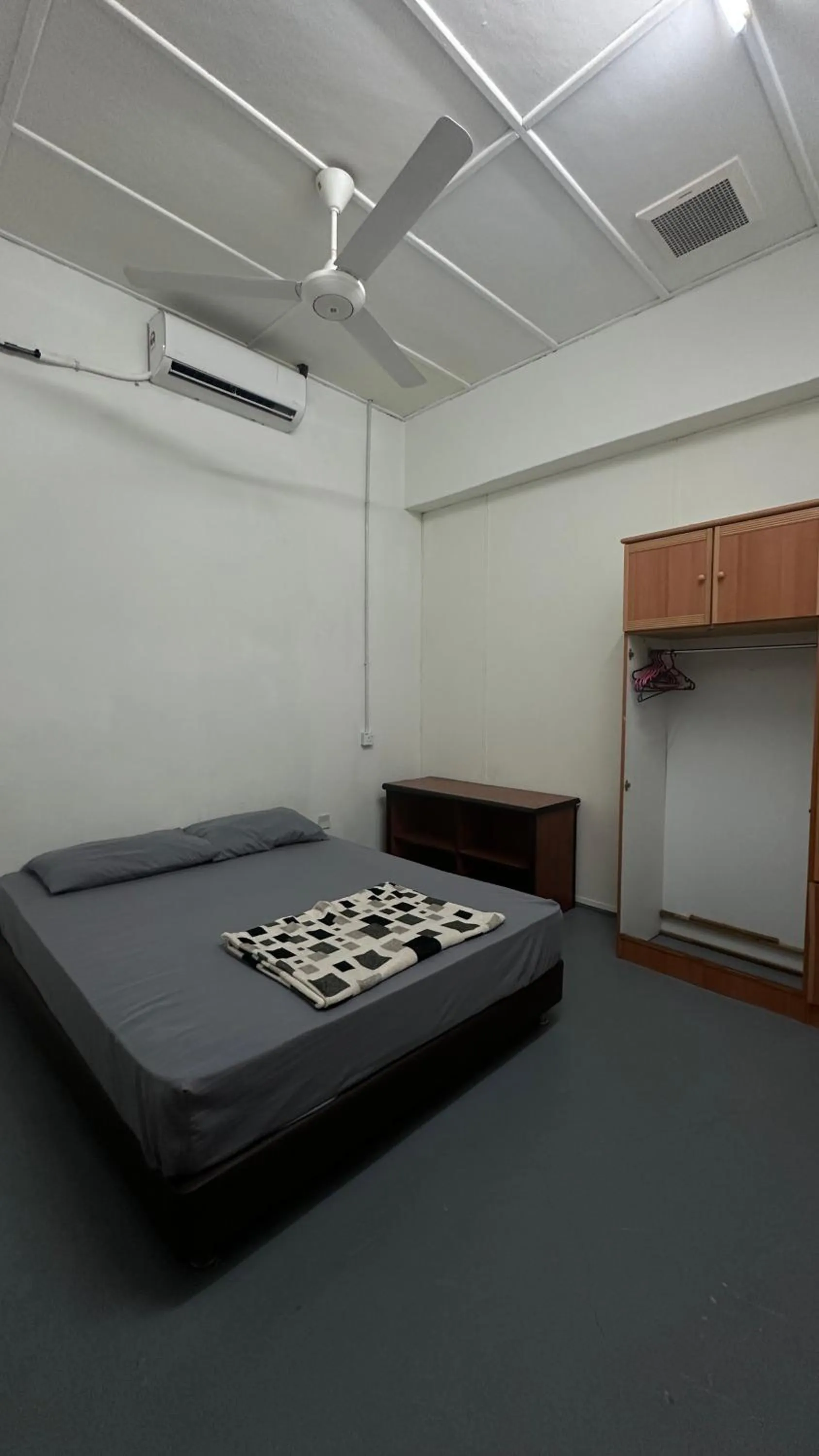 Bed in Jiaxin Dormitory - Puteri Wangsa 家馨旅舍