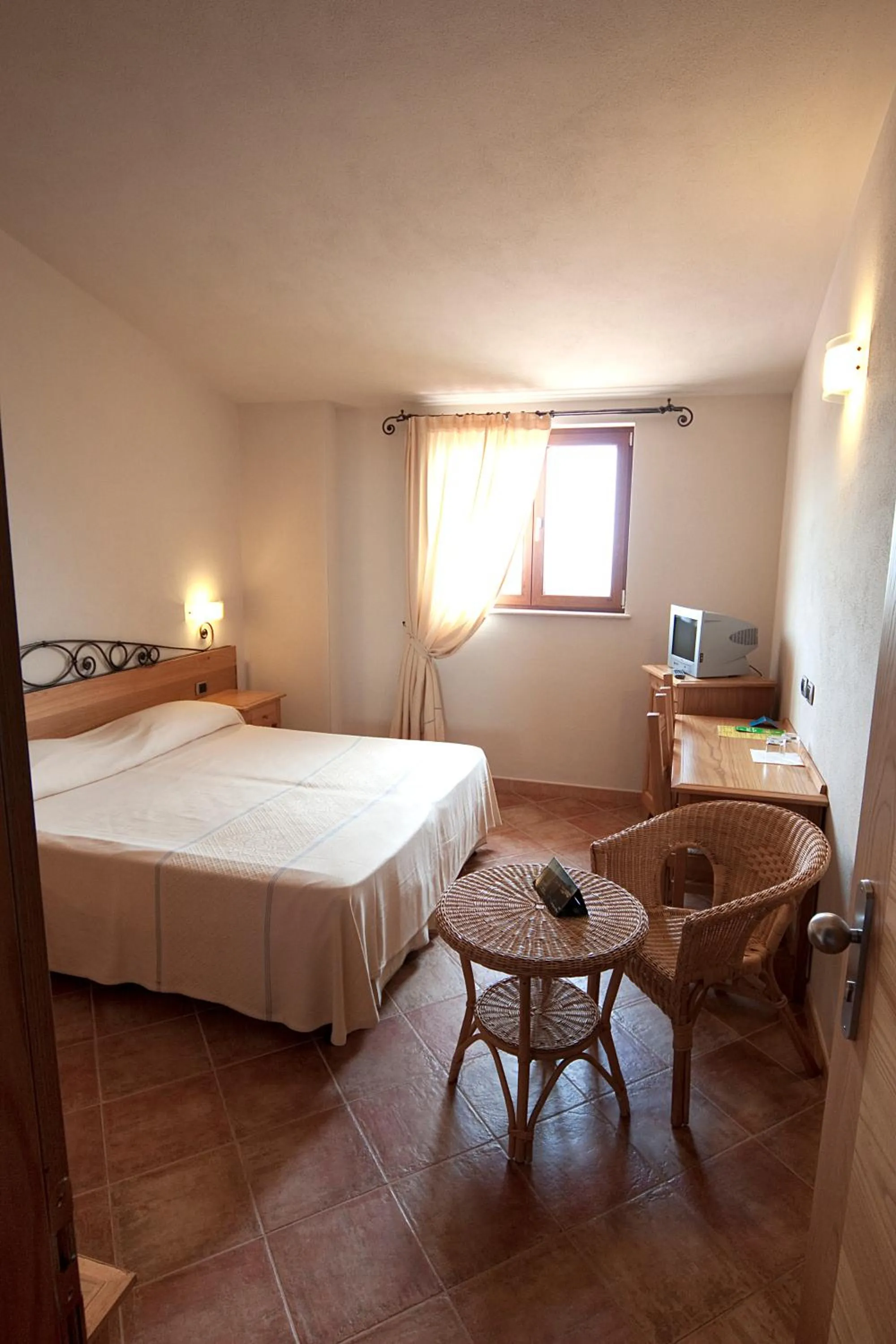 Photo of the whole room in Hotel Villa Gustui Maris